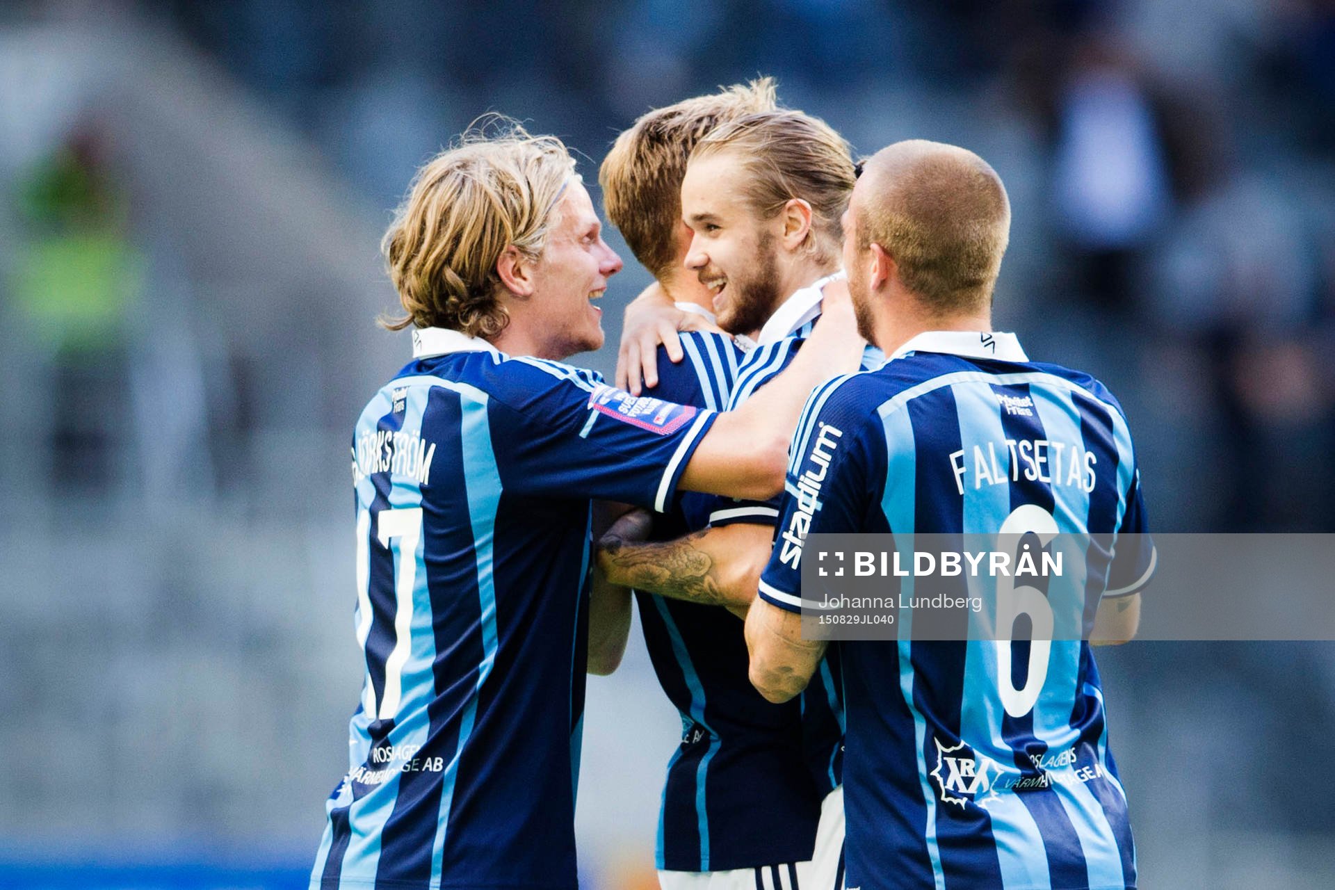 Djurgårdens Daniel Berntsen (m) jublar efter att han har gjort 4-2 under fotbollsmatchen i Allsvenskan mellan Djurgården och Halmstad den 29 augusti 2015 i Stockholm.