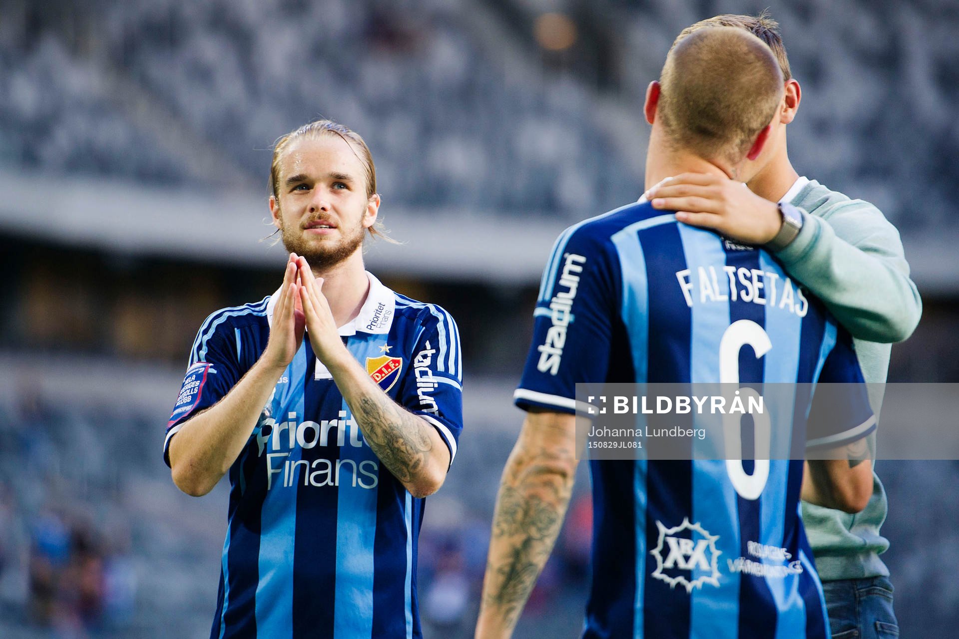 Djurgårdens Daniel Berntsen tackar publiken