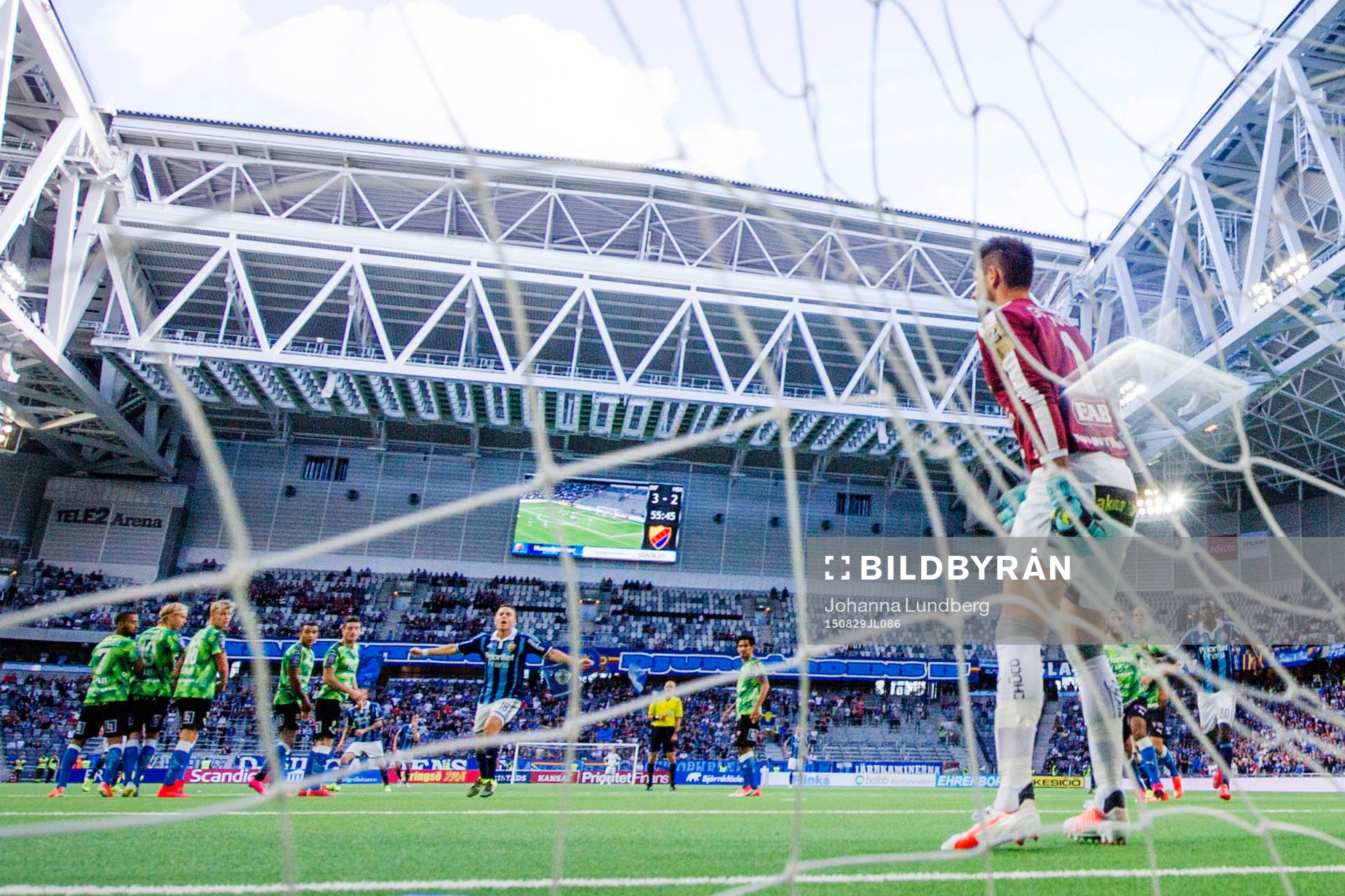 Djurgårdens Kerim Mrabti jublar