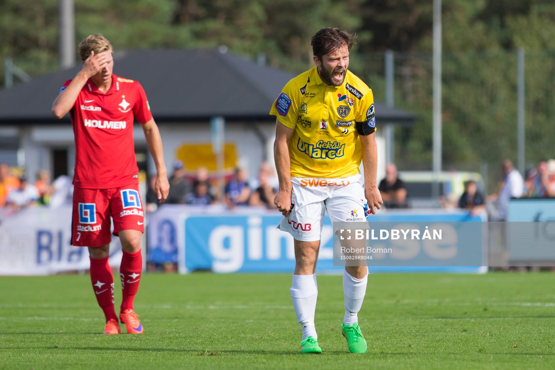 Falkenbergs David Svensson är arg på domaren som ger
