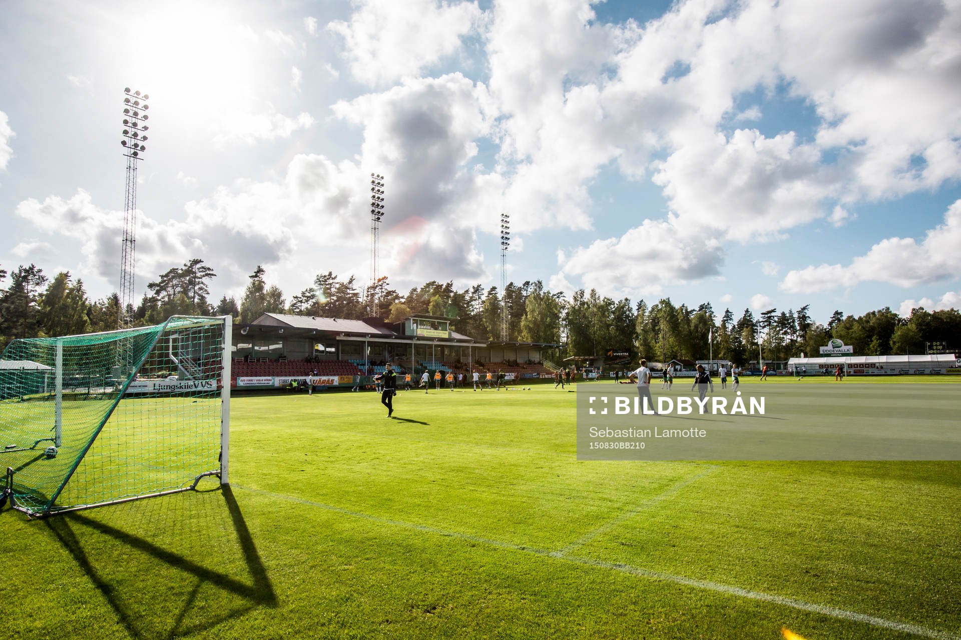 Ljungskile och Syrianska värmer upp på Uddevalla arena