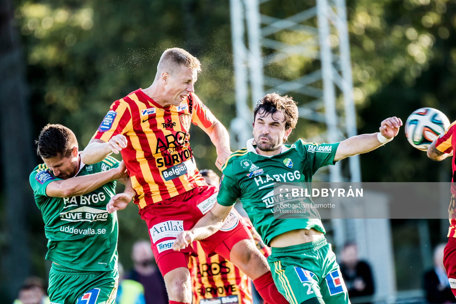 Syrianskas Mattias Liljestrand i nickduell med Ljungskiles