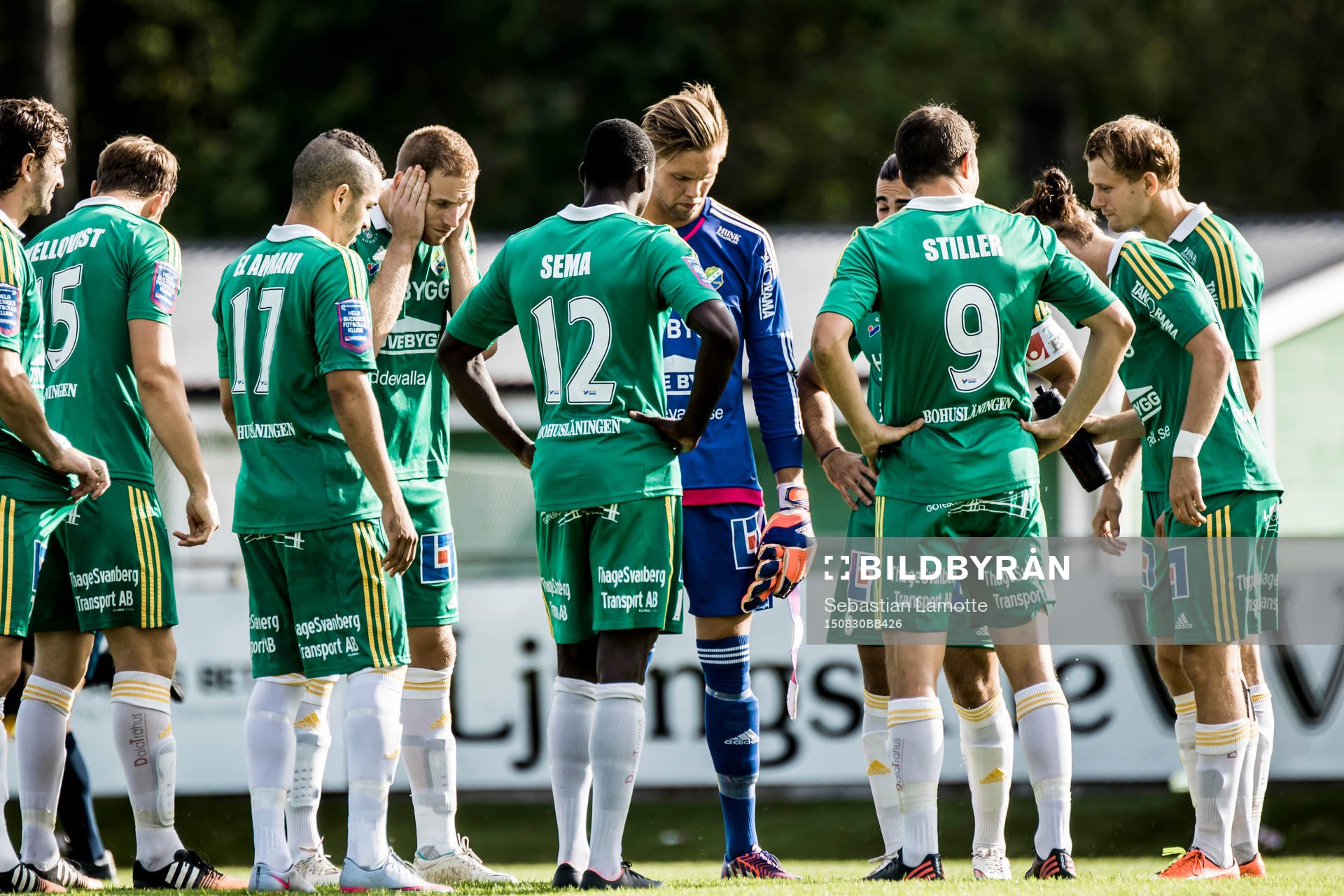 Ljungskiles  spelare laddar upp