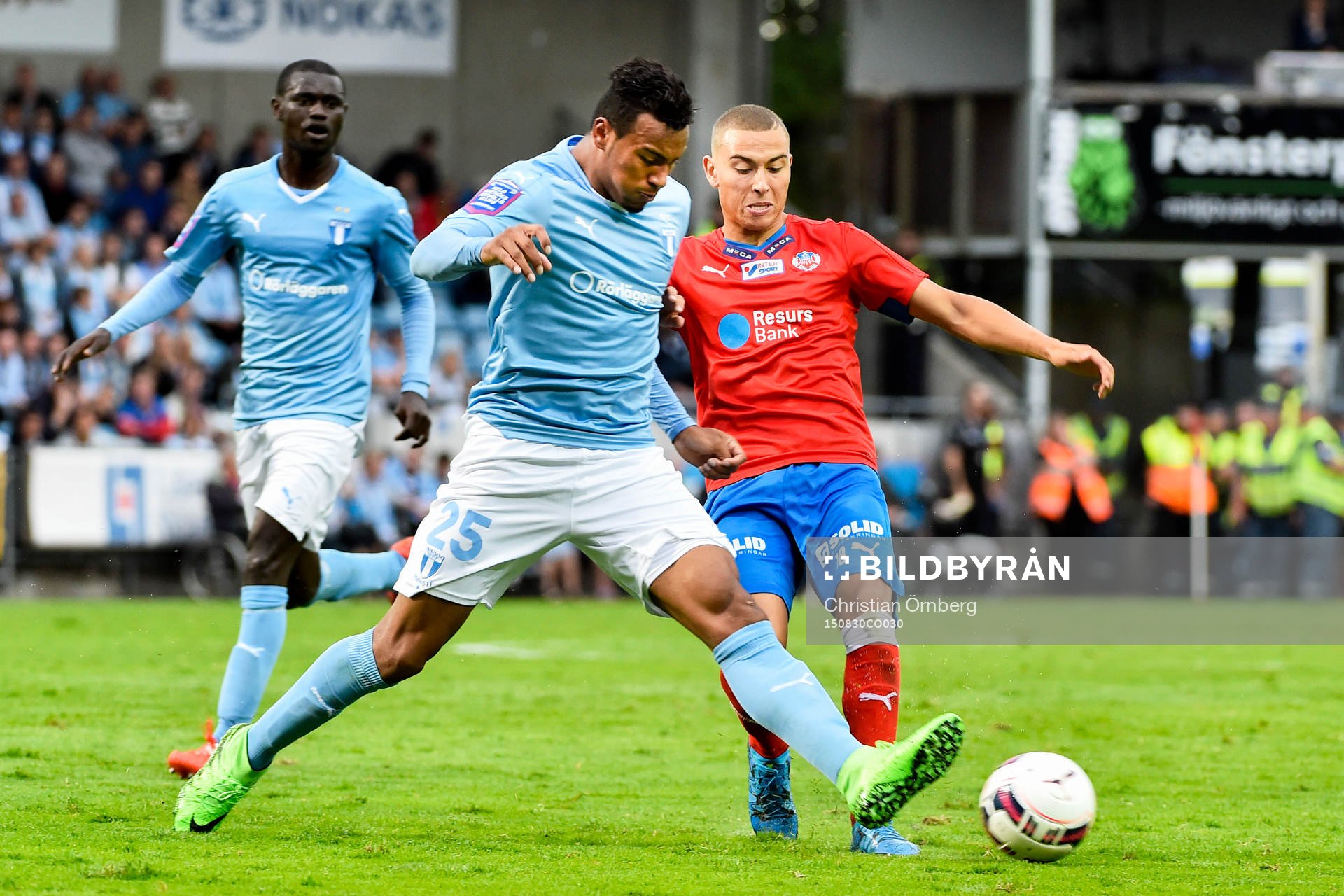 Malmö FFs Felipe Carvalho och Helsingborgs Jordan Larsson