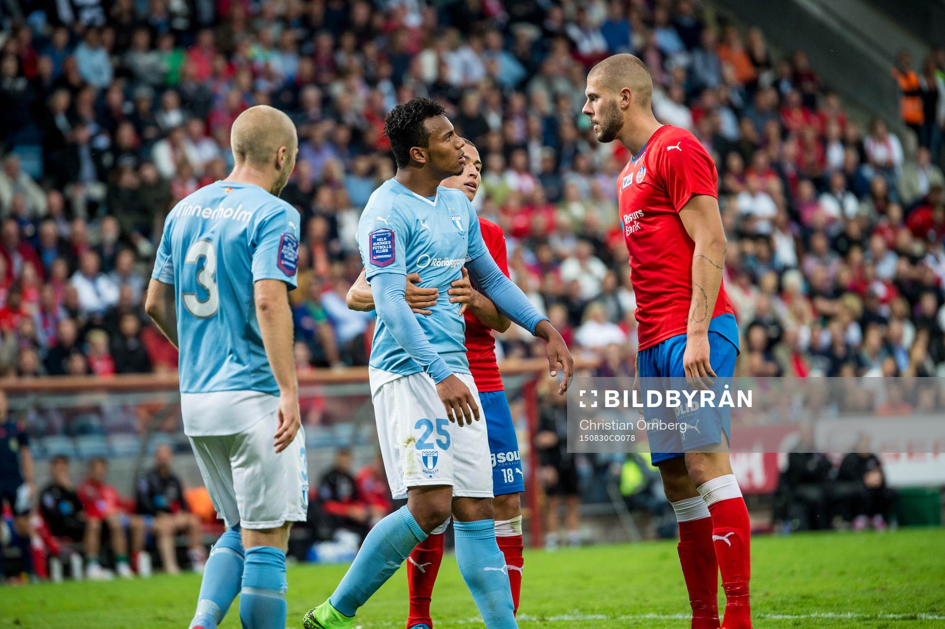 Malmö FFs Felipe Carvalho och Anton Tinnerholm  i bråk