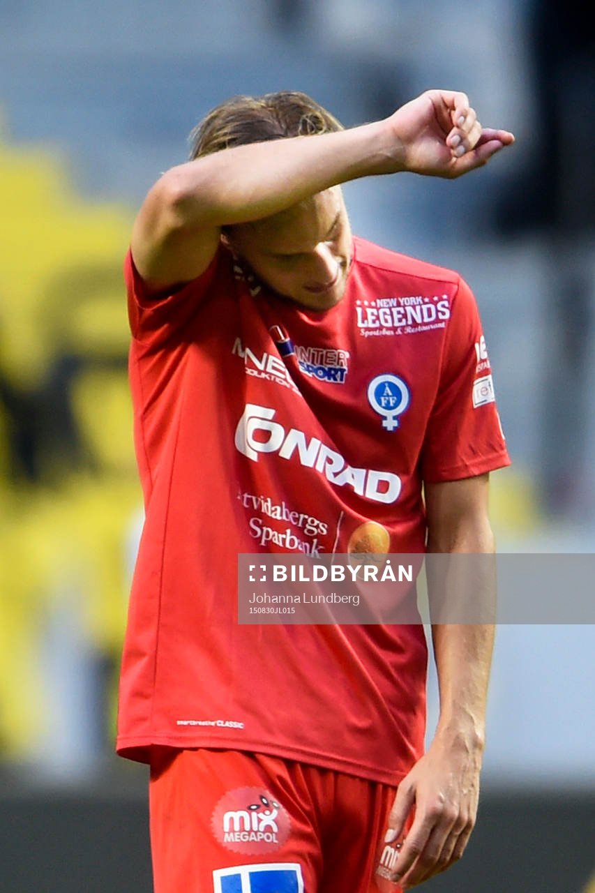 Åtvidabergs Månz Karlsson deppar