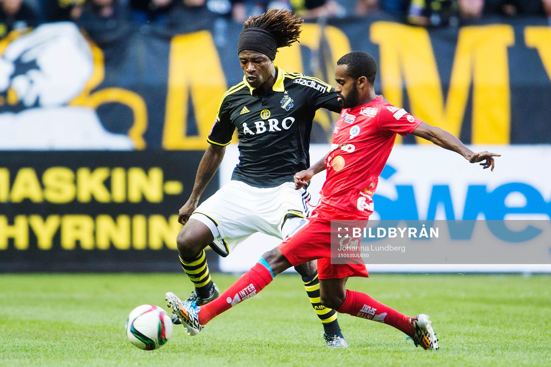 s Mohamed Bangura och Åtvidabergs Ammar Ahmed
