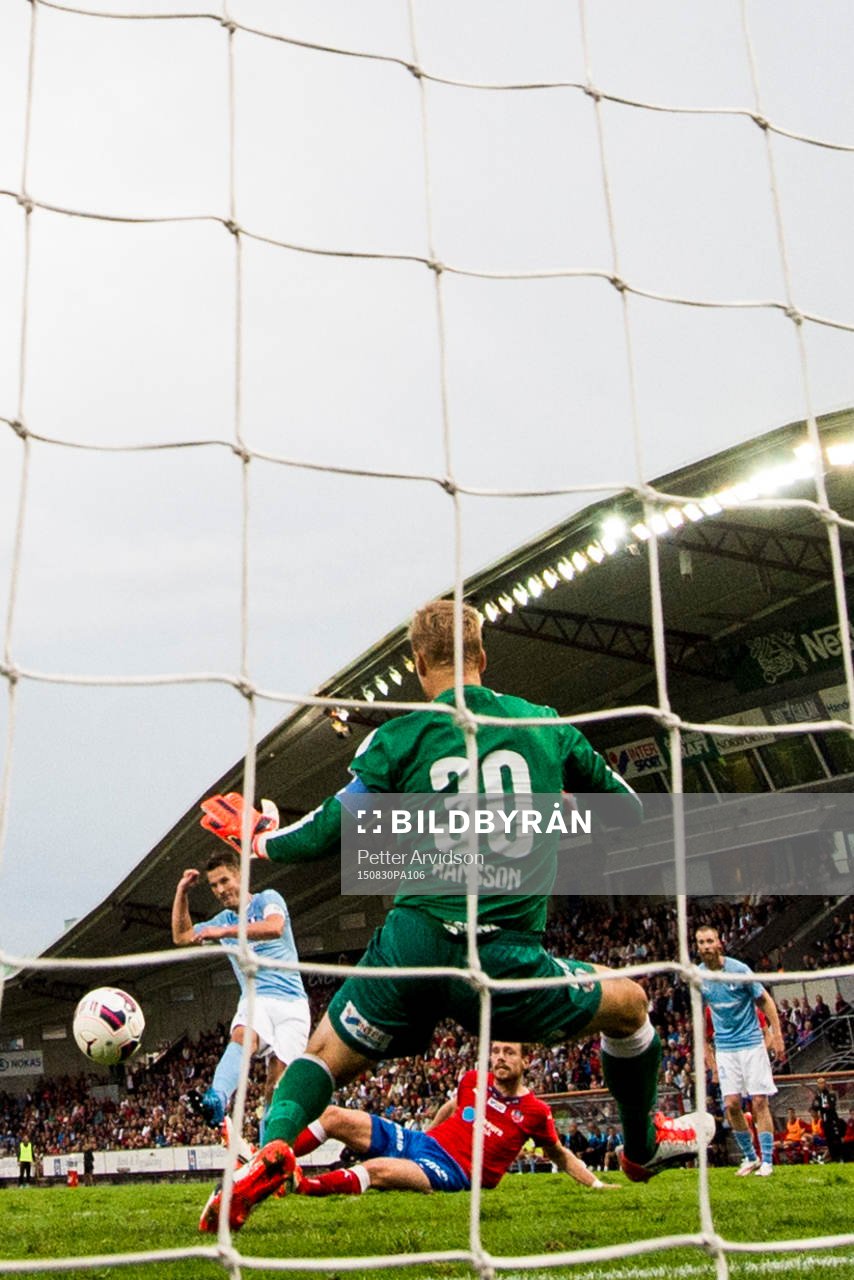 Malmö FFs Markus Rosenberg gör 0-3 bakom Helsingborgs