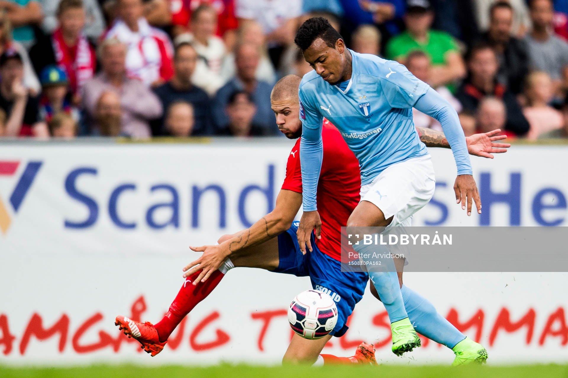 Malmö FFs Felipe Carvalho och Helsingborgs Robin Simovic