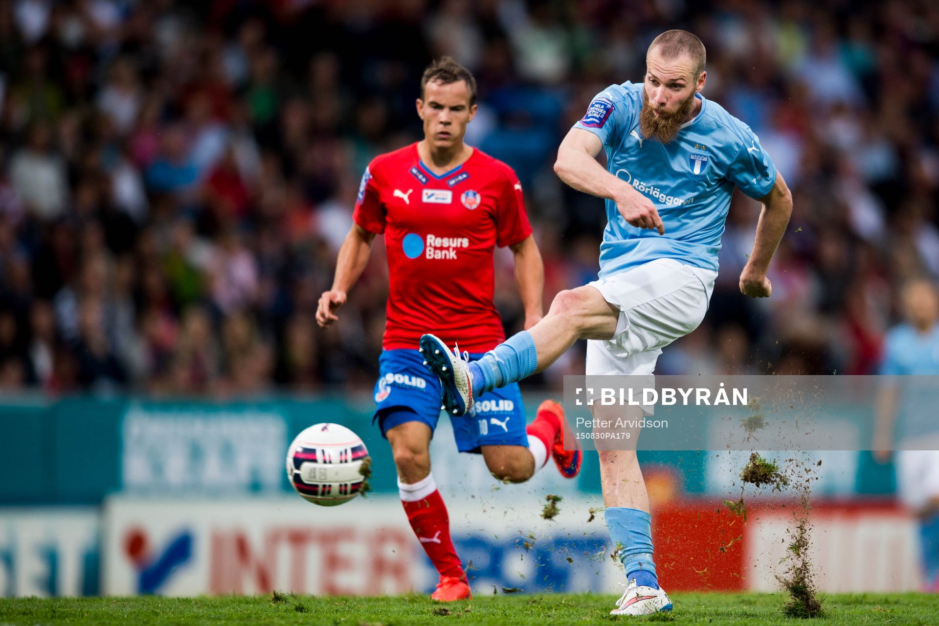 Malmö FFs Jo Inge Berget testar skott