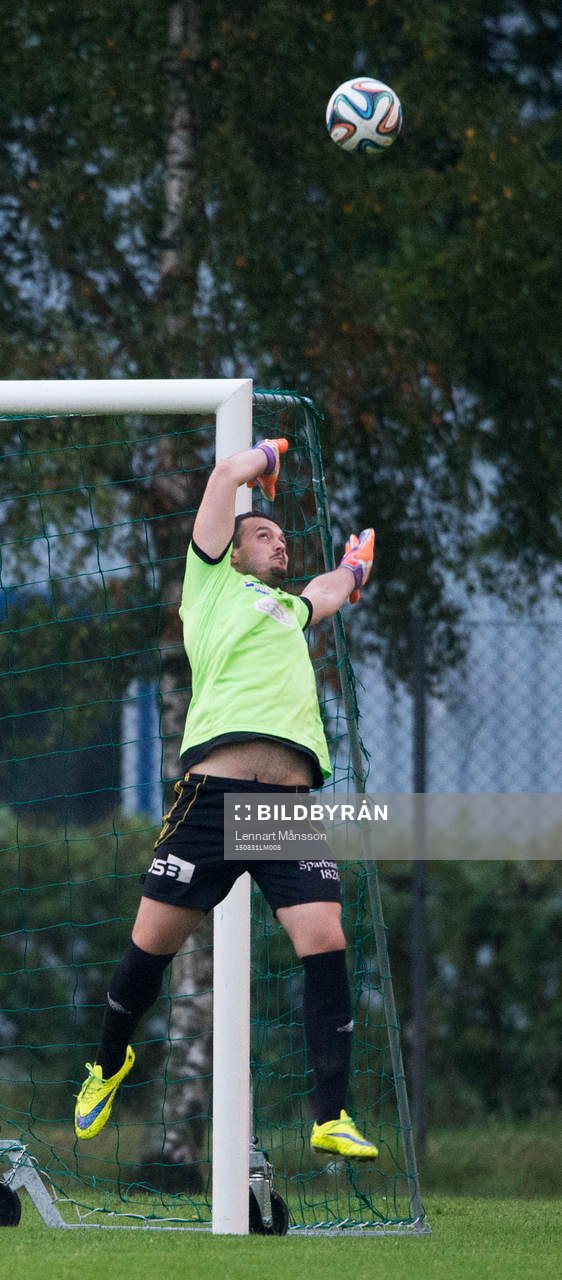 IFK Hässleholms målvakt Krenar Ejupi  i B-lagsmatchen