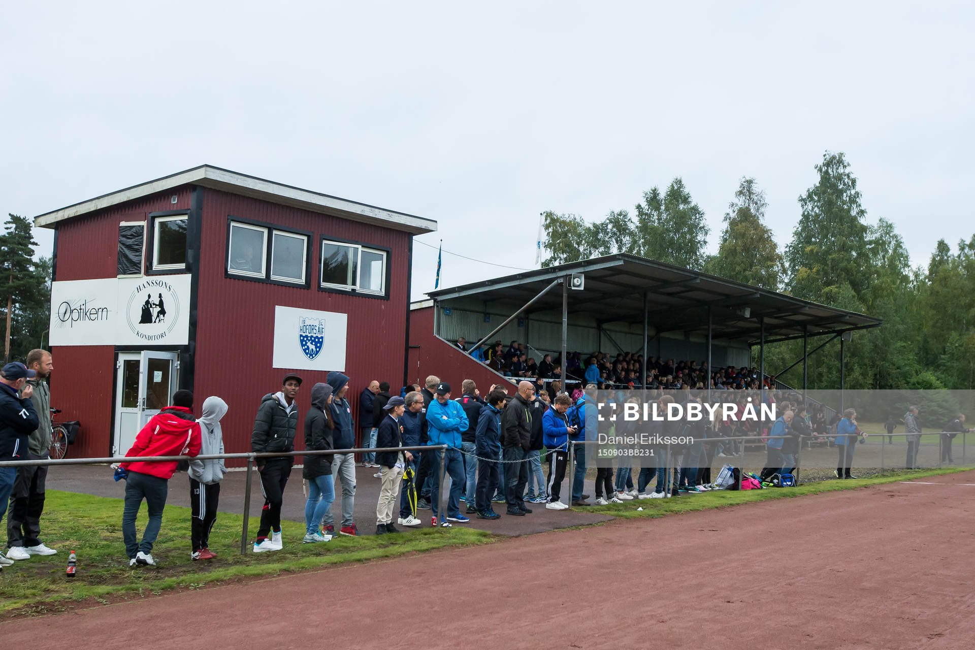 Publiken på Stålringen i P18-landskampen i fotboll mellan