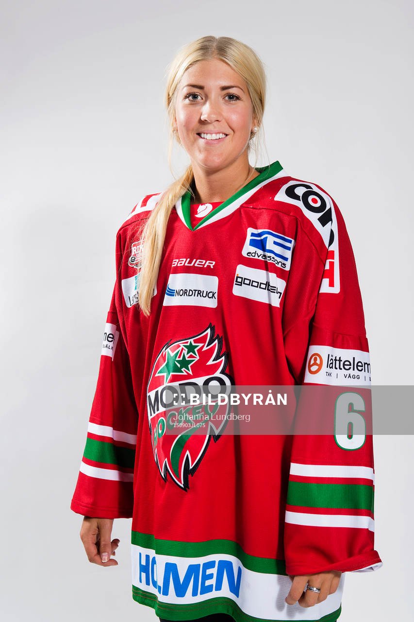 Erika Grahm, Modo