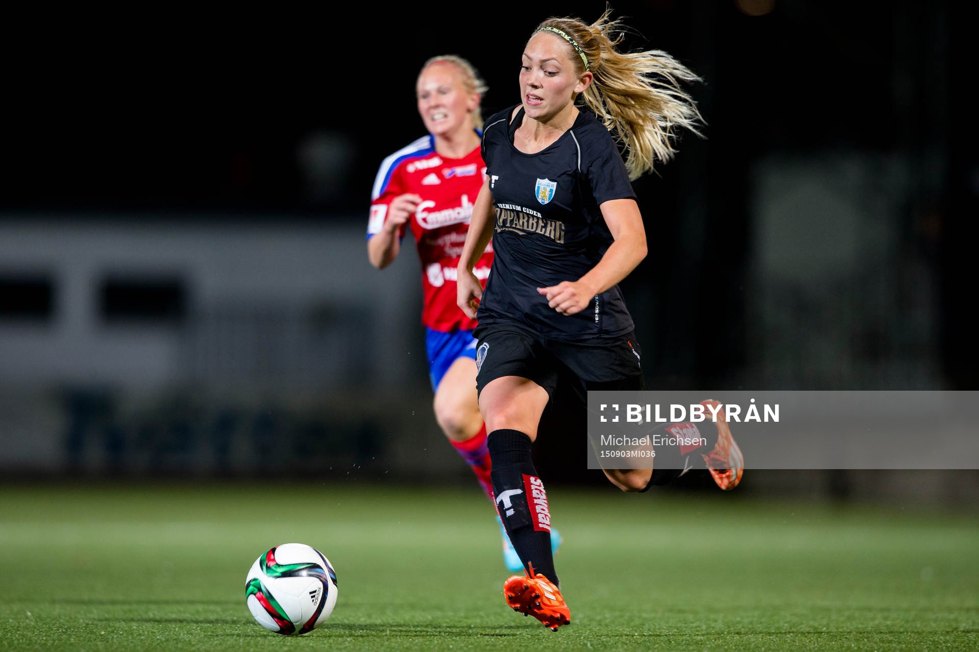 Göteborgs Elin Rubensson före Vittsjös Emma Andersson