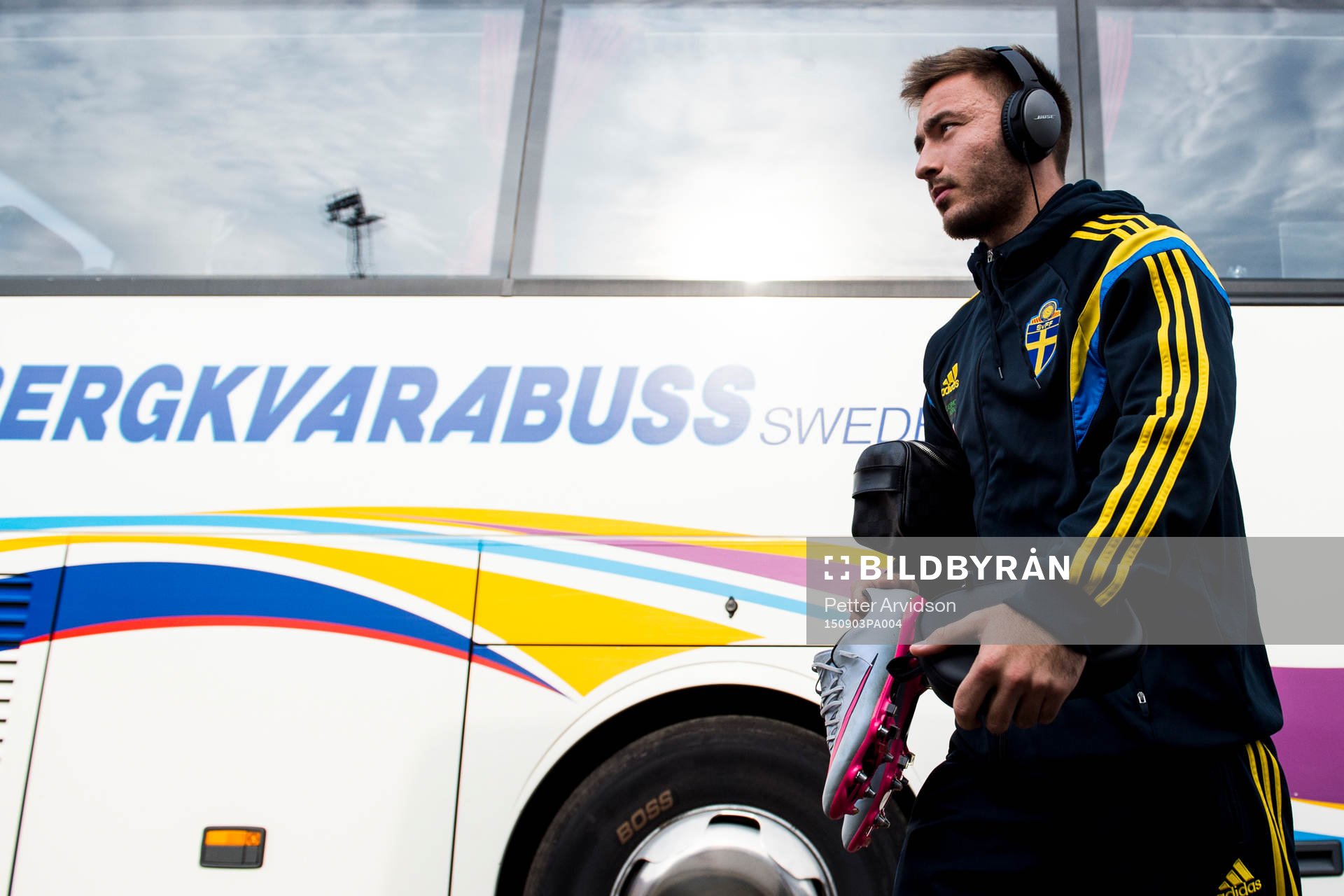 Sveriges Muamer Tanković anländer