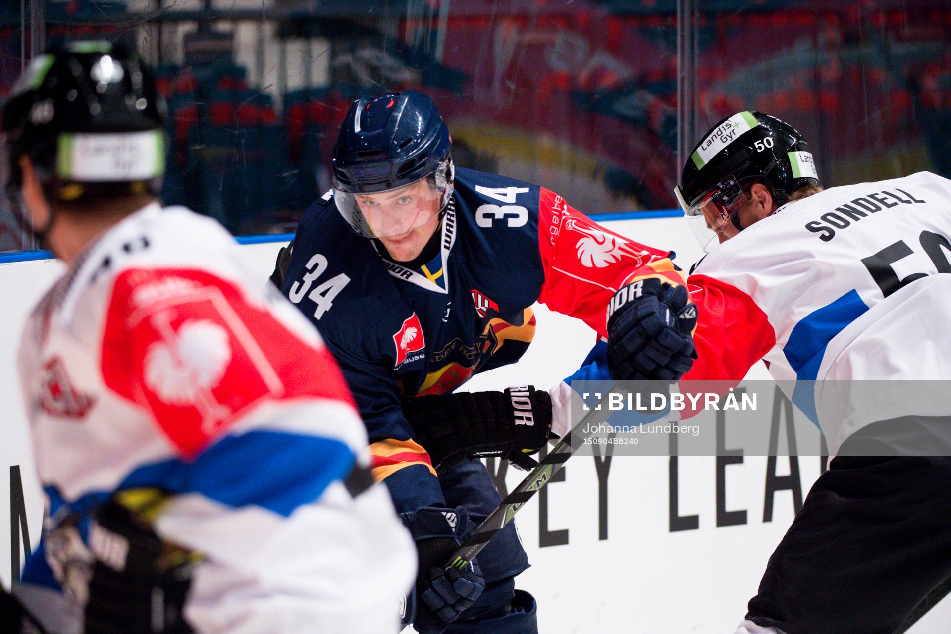 Djurgårdens Daniel Brodin och Zugs Daniel Sondell