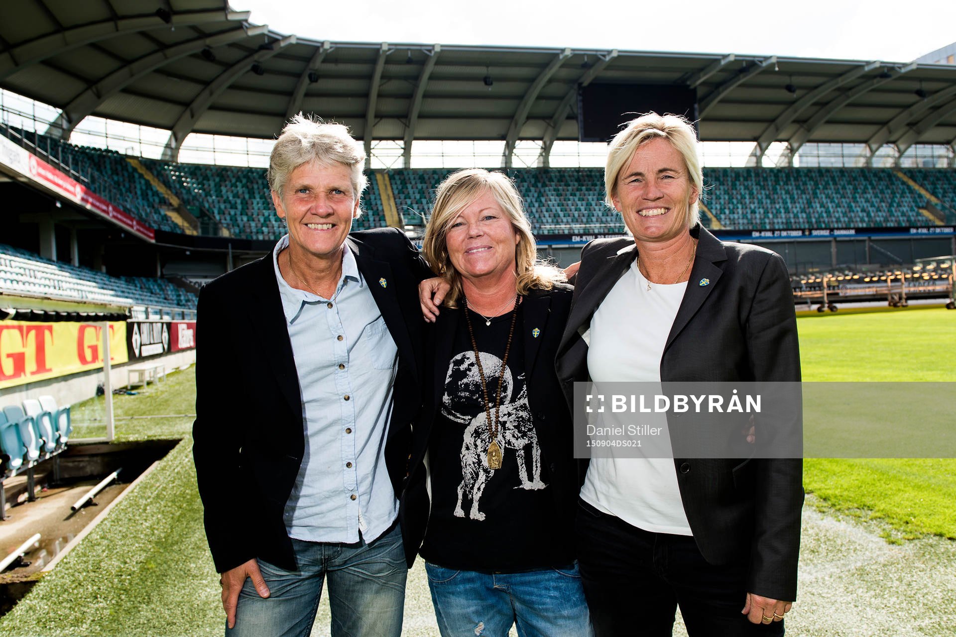 Sveriges Förbundskapten Pia Sundhage, landslagschef Marika