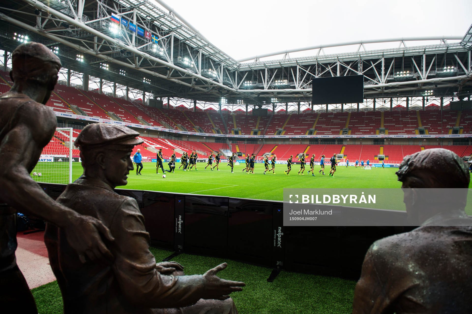 Sveriges fotbollslandslag har sin träning på Otkrytiye