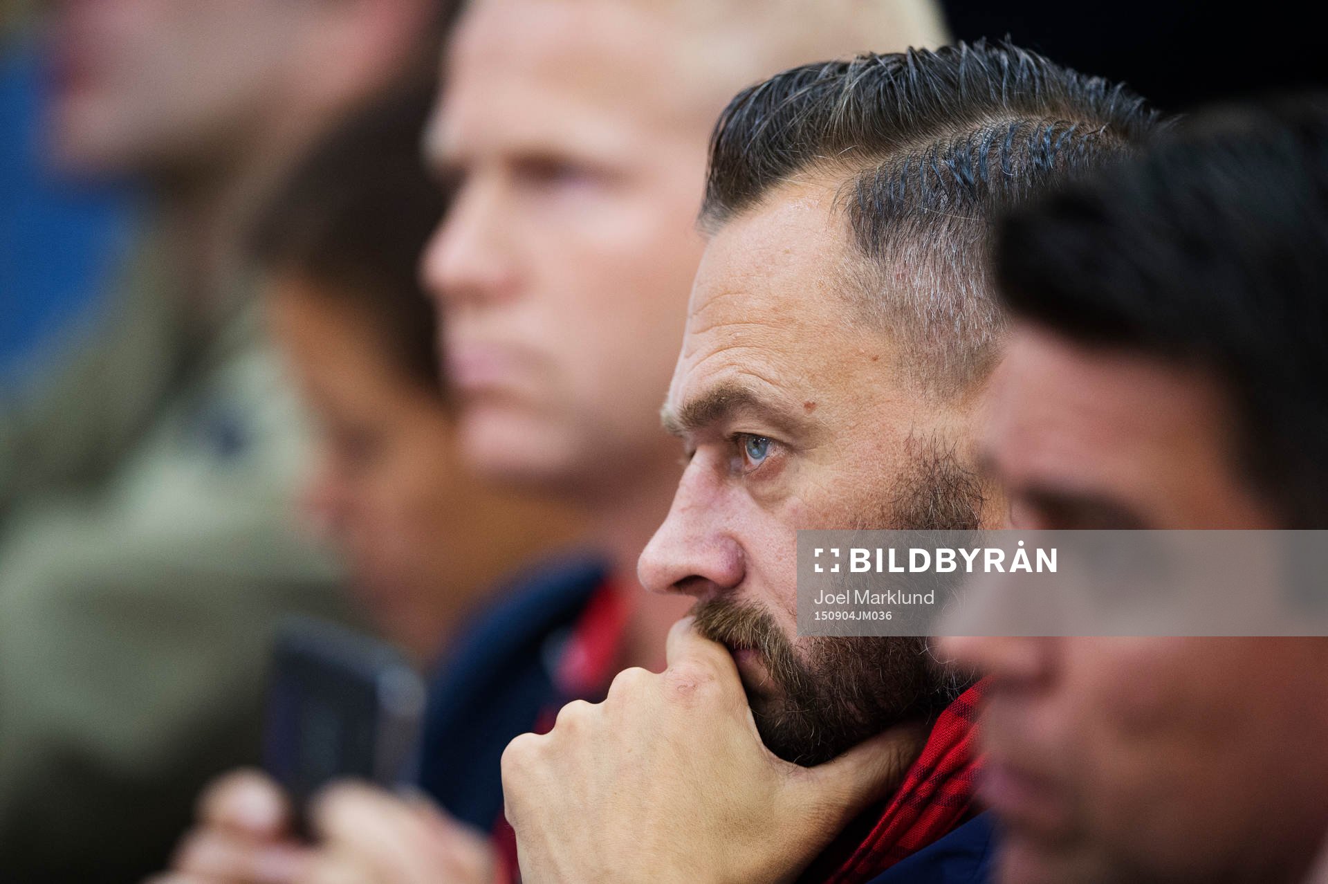 Olof Lundh, reporter för TV4 och Fotbollskanalen, på en