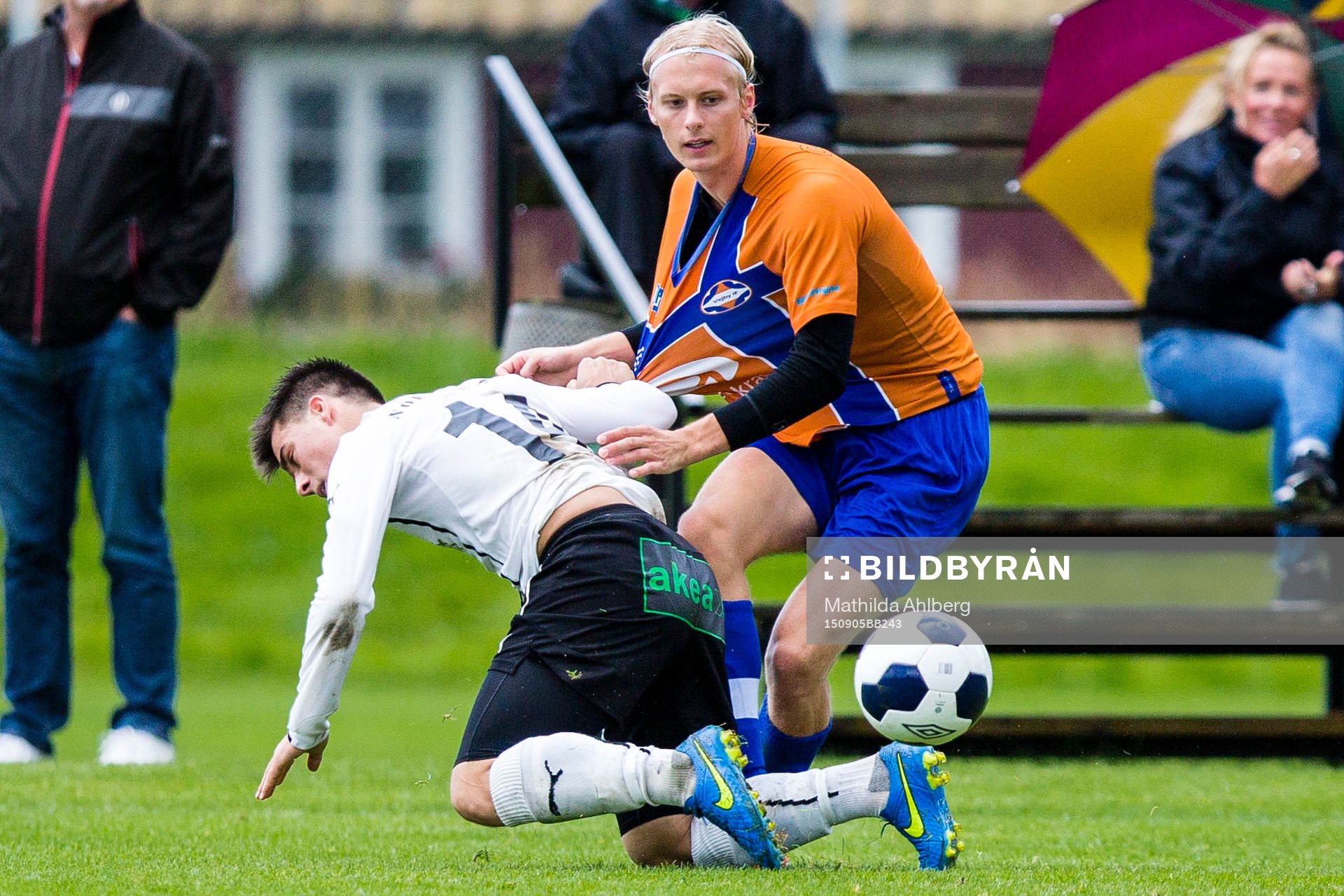 Hittarps Adonis Berisha drar Vejbys Johan Ekman