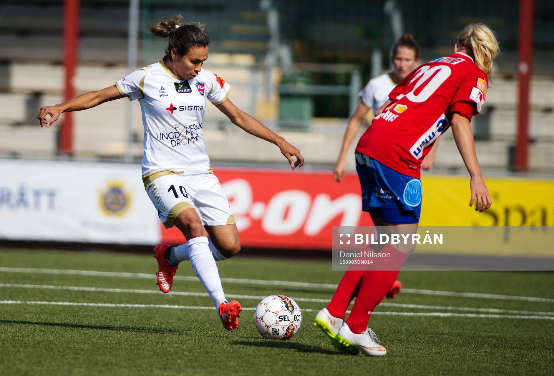 Rosengårds Marta Da Silva och Örebros Julia Spetsmark