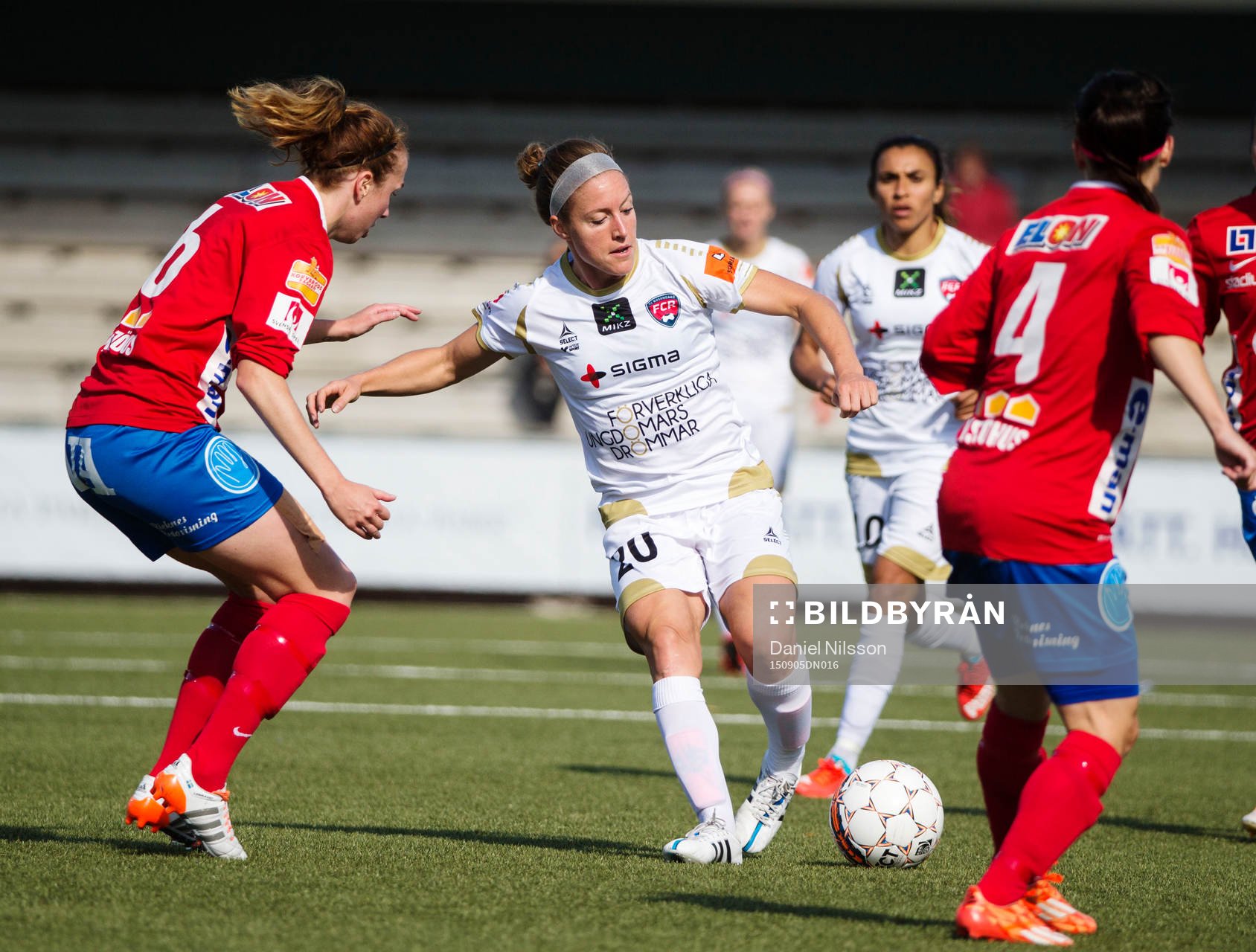 Rosengårds Joseé Belanger och Örebros Marina Pettersson