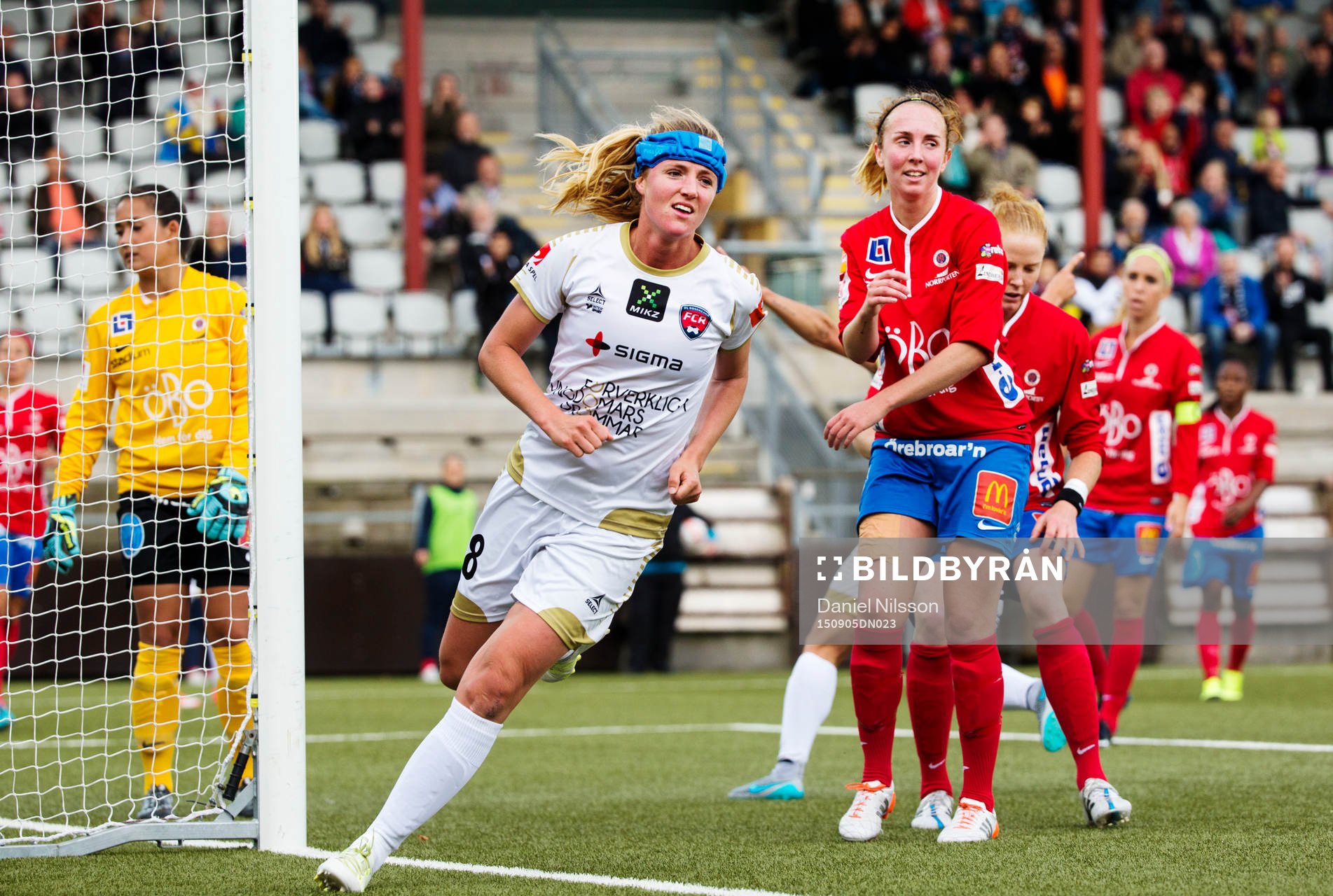 Rosengårds Kirsten Van de Ven jublar efter 2-1 målet i fotbollsmatchen i damallsvenskan mellan FC Rosengård och KIF Örebro den 5 September 2015 i Malmö.