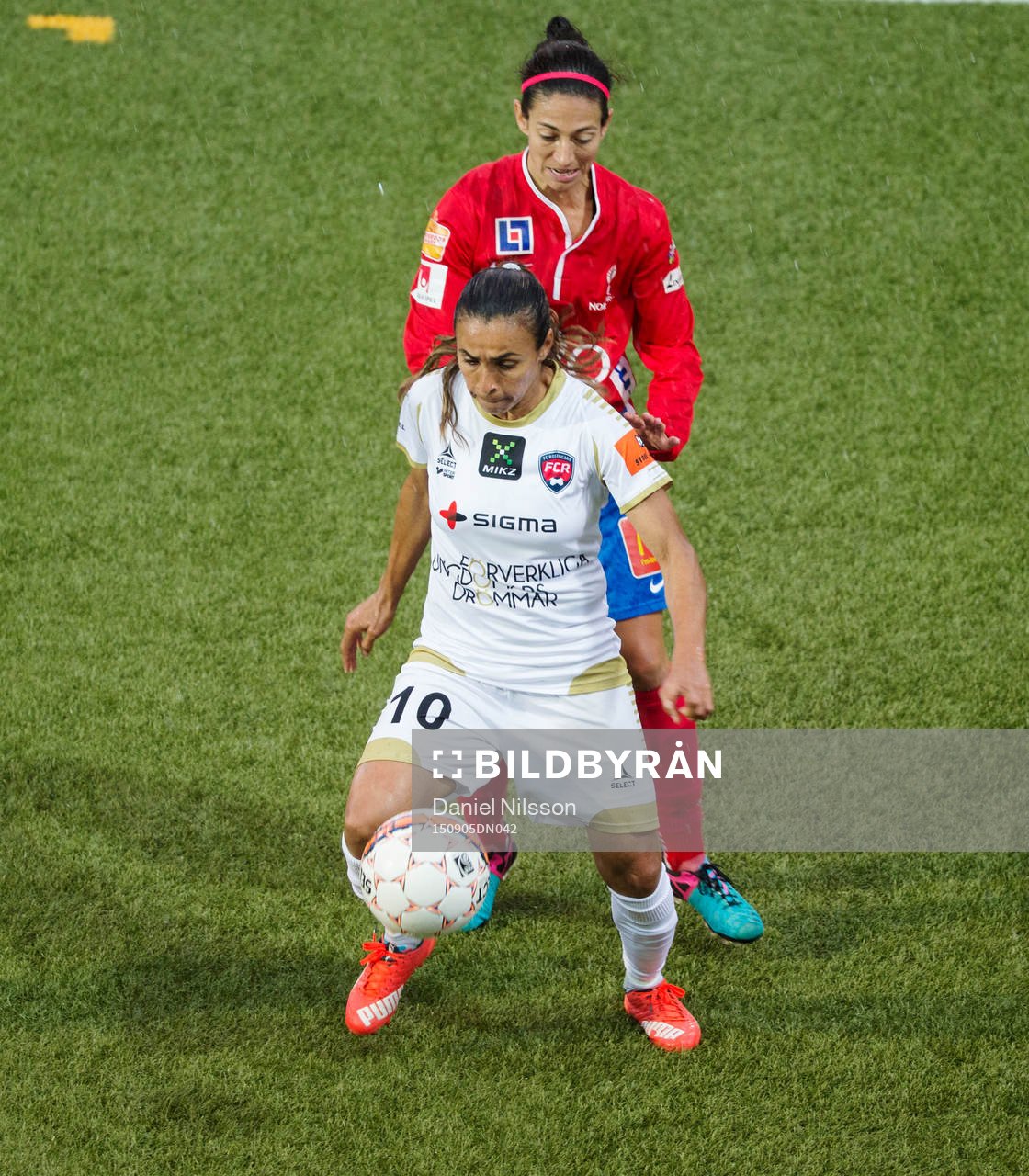 Rosengårds Marta De Silva och Örebros Marie-Eve Nault