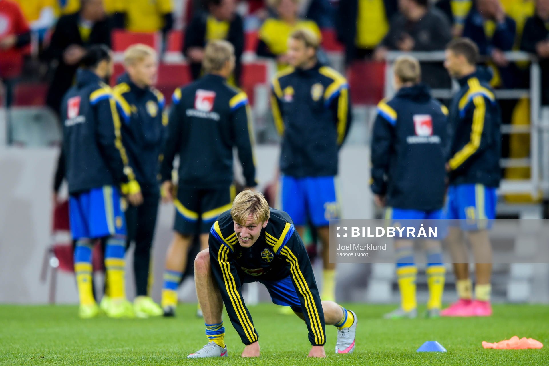 Sveriges Emil Forsberg värmer upp