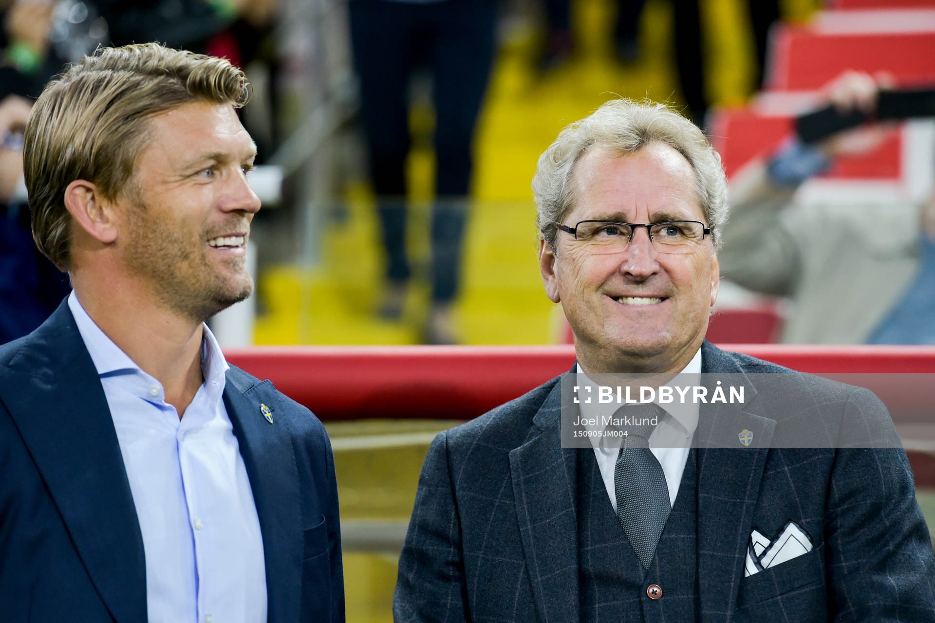 Sveriges players manager Marcus Allbäck och