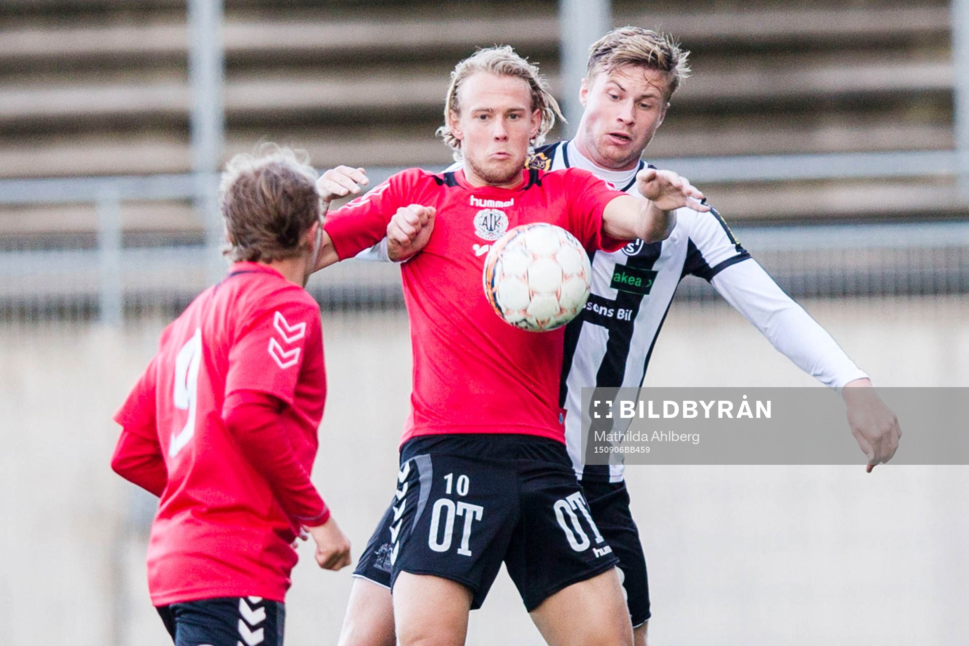 Landskronas Daniel Jarl och Oskarshamns Robin Östlind i