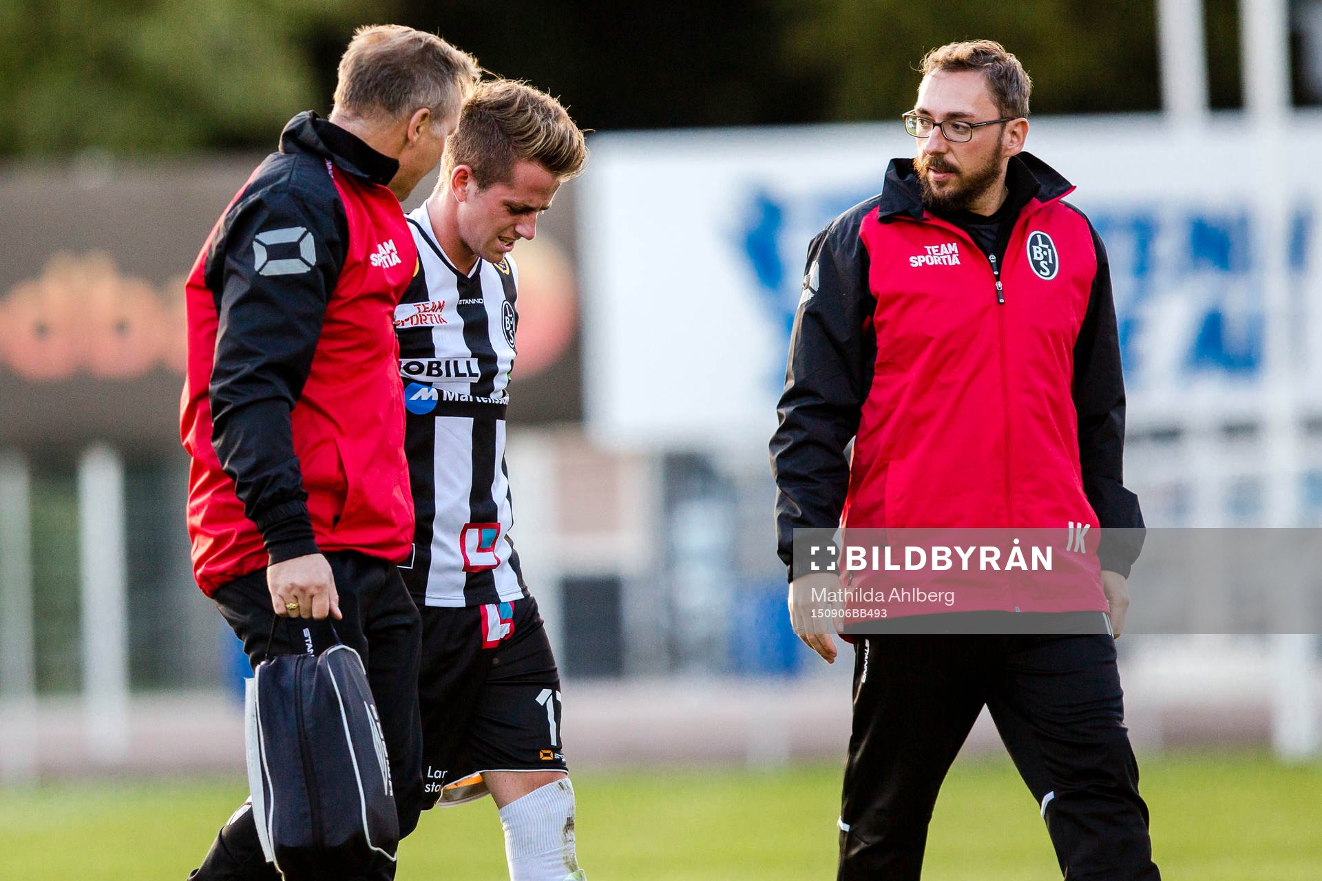 Landskronas Rasmus Alm går av planen