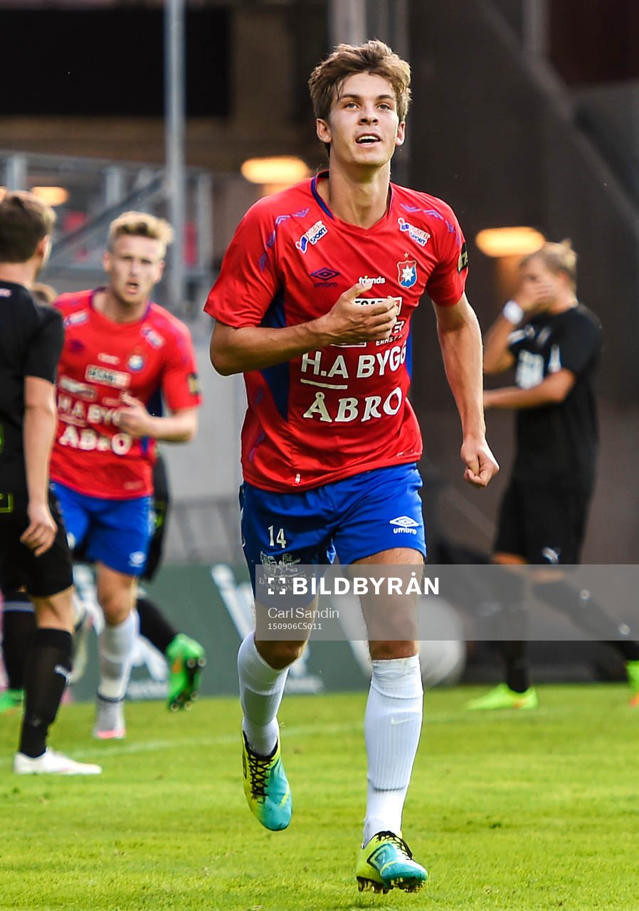 Örgrytes Daniel Paulson firar