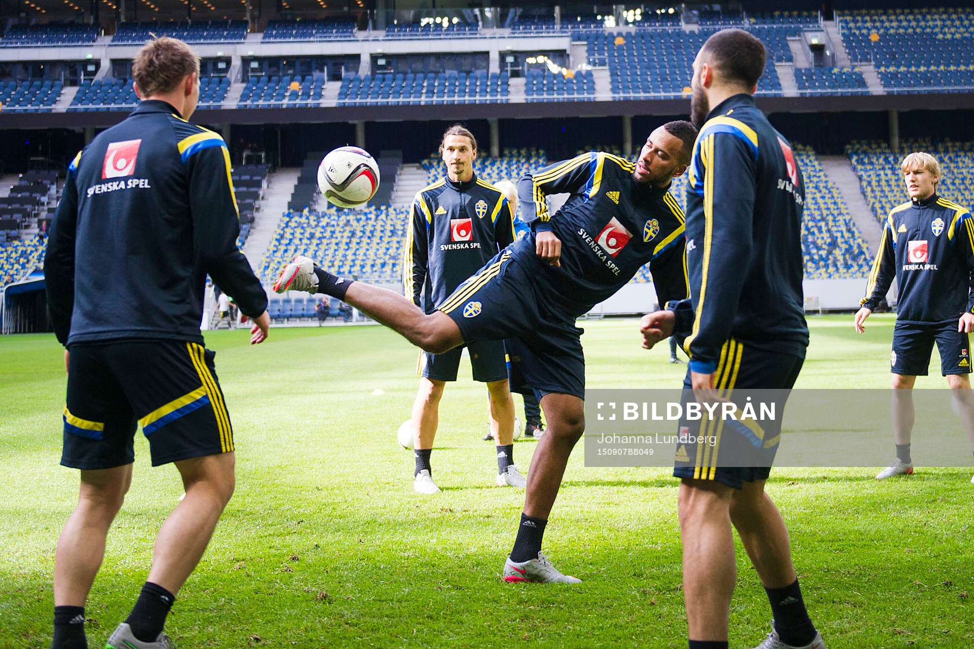 Zlatan Ibrahimovic, Isaac Kiese Thelin och Abdul Khalili