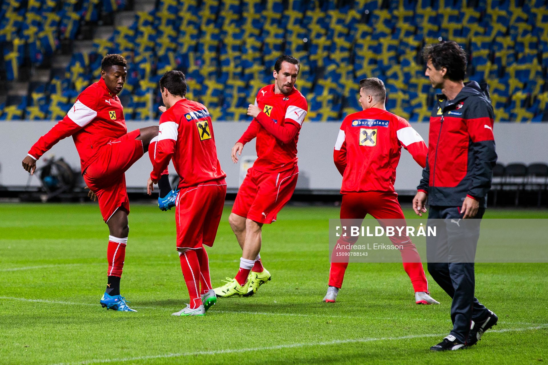 Österrikes David Alaba och Christian Fuchs