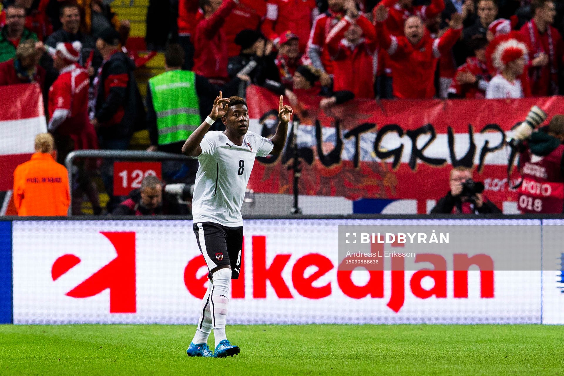 Österrikes David Alaba jublar