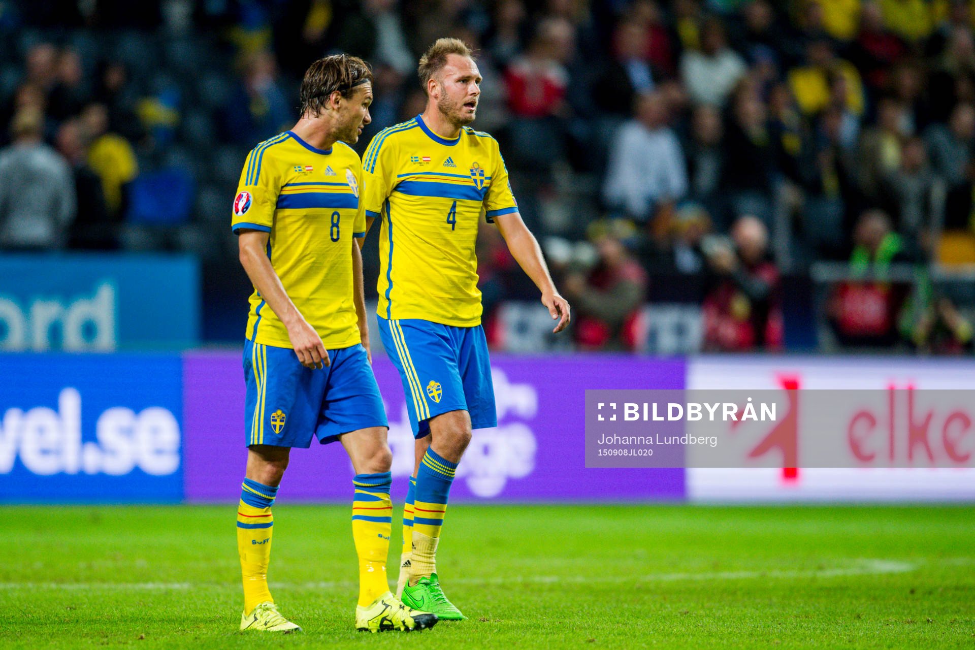 Sveriges Albin Ekdal och Andreas Granqvist deppar