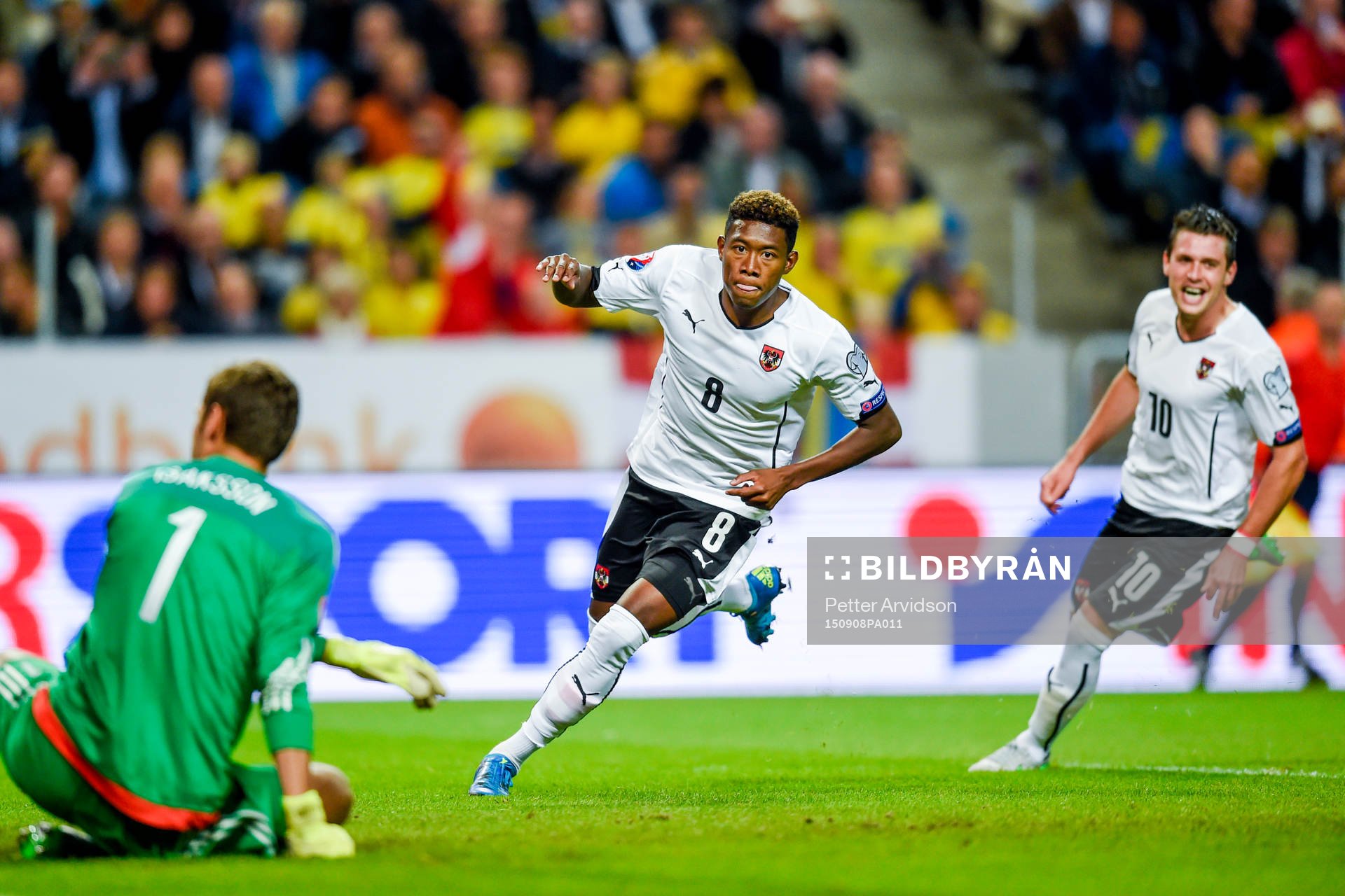 Sveriges målvakt Andreas Isaksson deppar