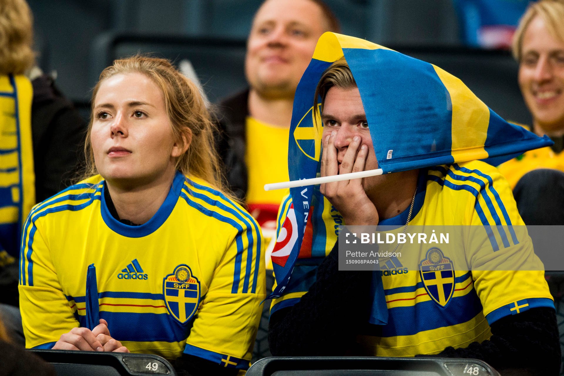 Svenska fans deppar på läktaren