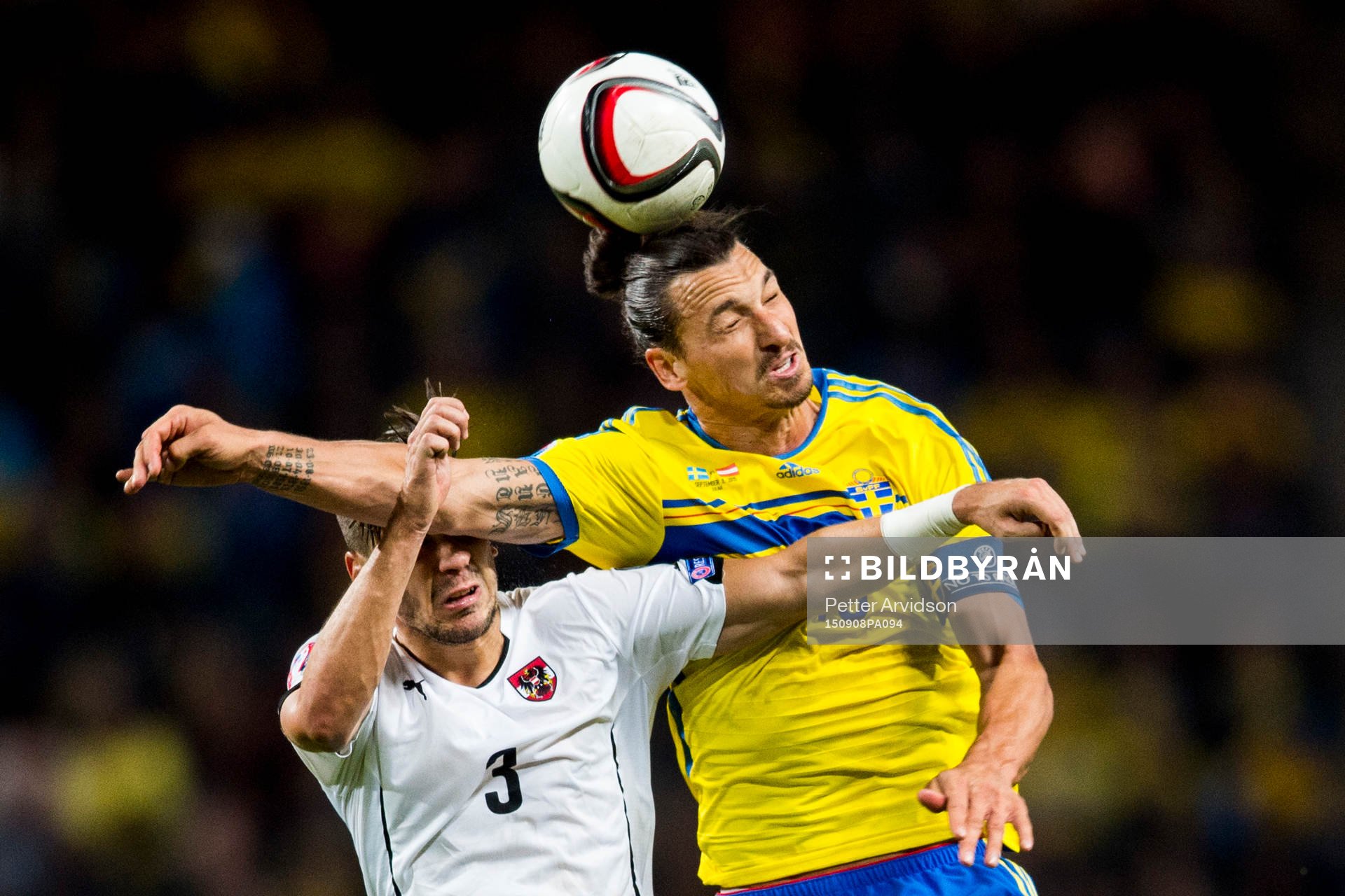Sveriges Zlatan Ibrahimovic i nickduell med Österrikes