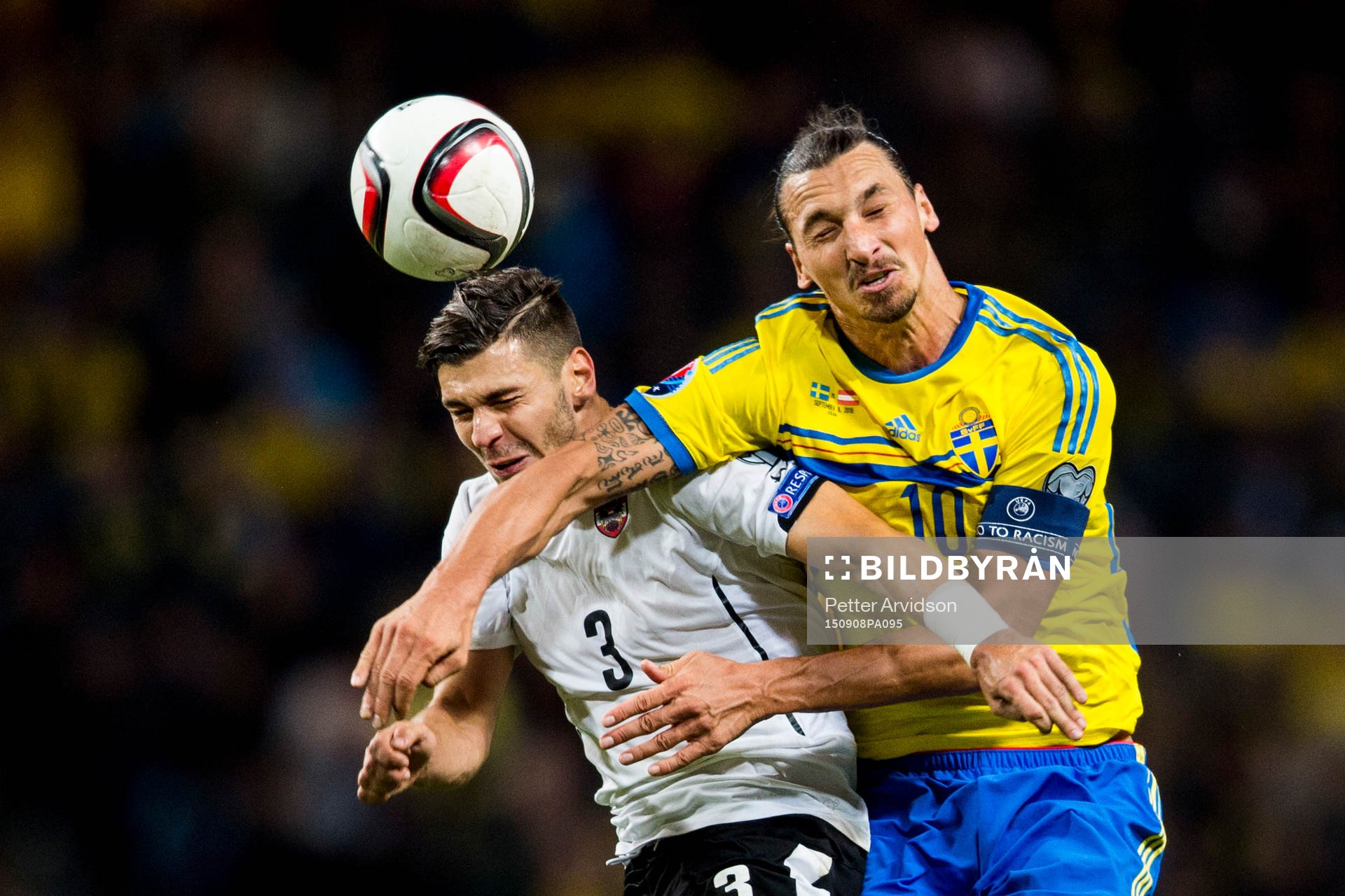 Sveriges Zlatan Ibrahimovic i nickduell med Österrikes