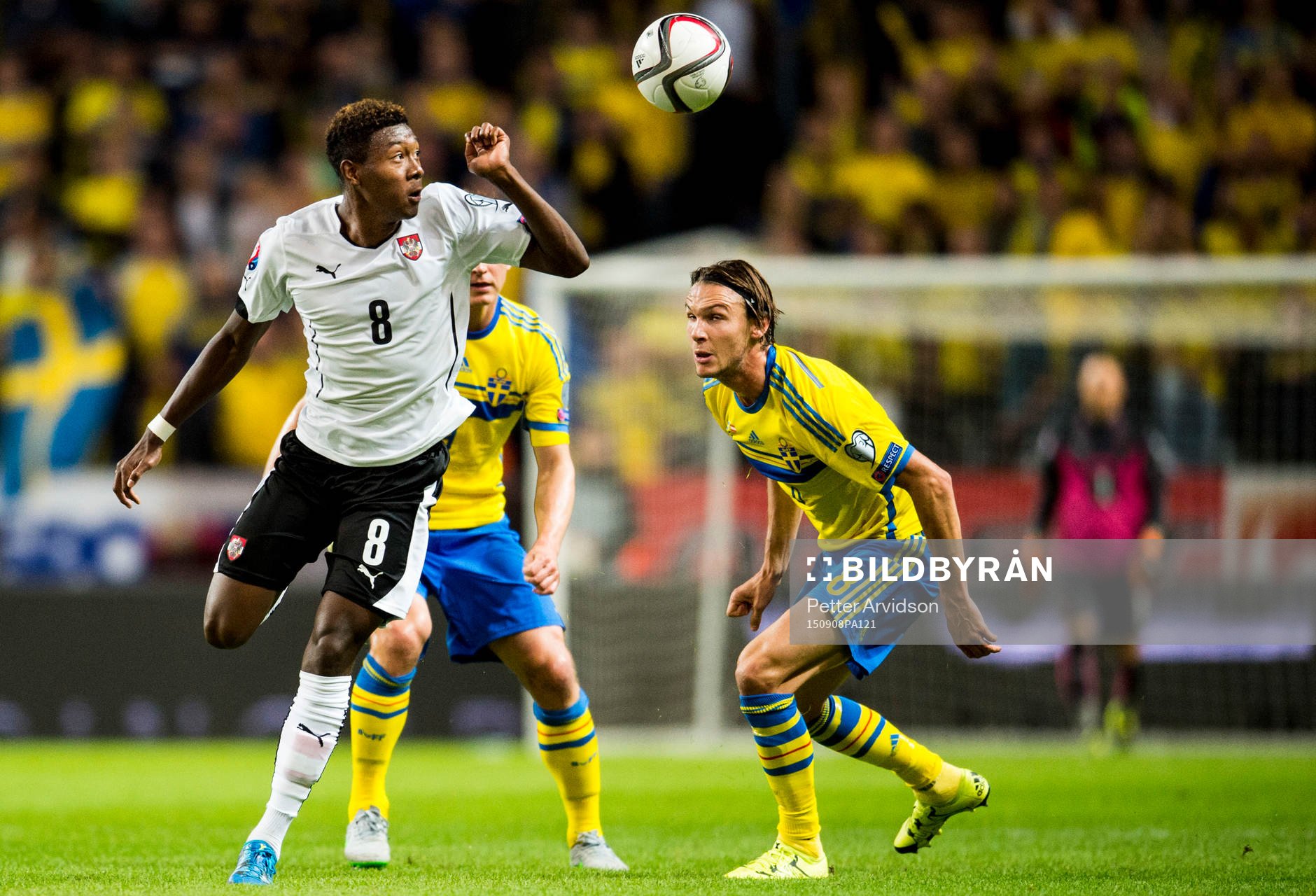 Österrikes David Alaba och Sveriges Albin Ekdal