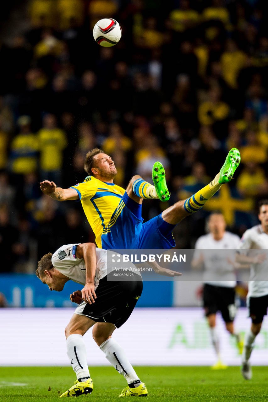 Österrikes Marc Janko och Sveriges Andreas Granqvist