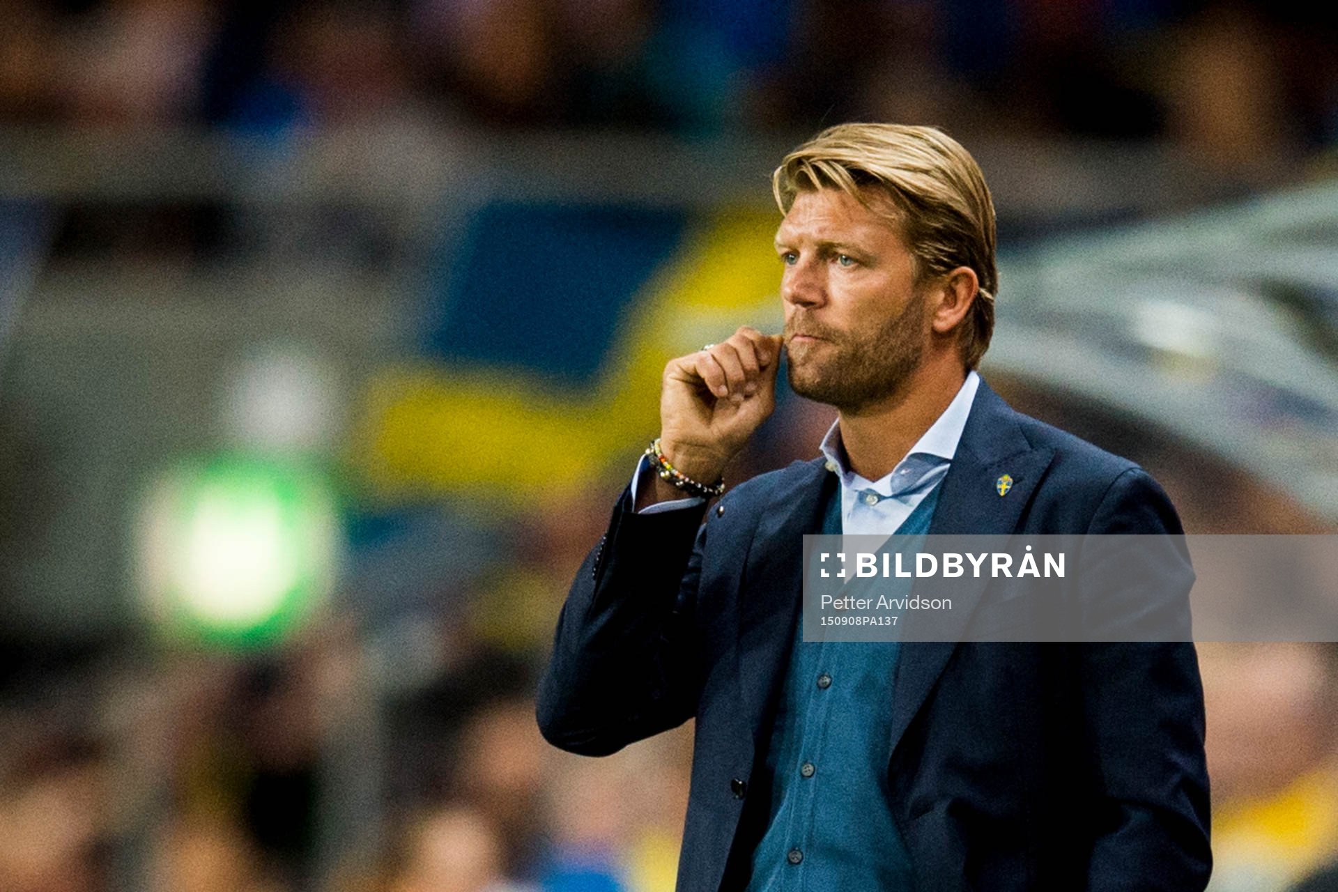 Sveriges players manager Marcus Allbäck