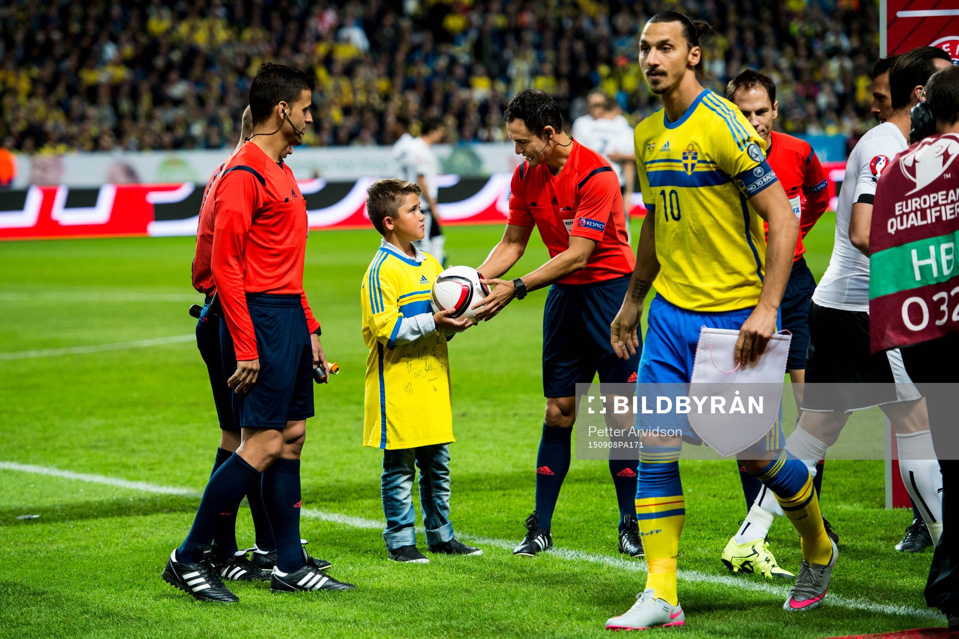 Överlämning av matchbollen (Min Stora Dag)