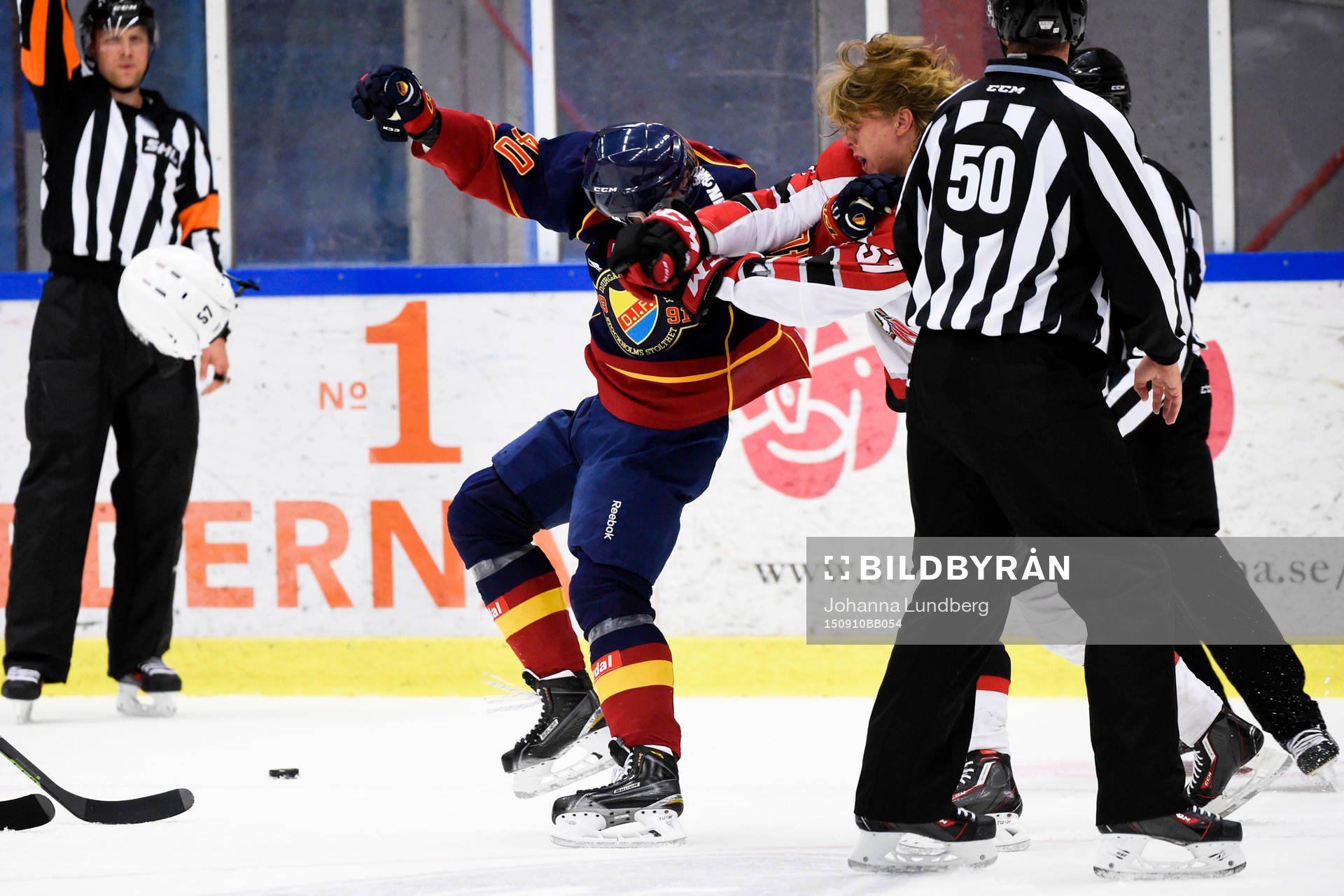 Djurgårdens Tomi Sallinen och Malmö Redhawks Johan