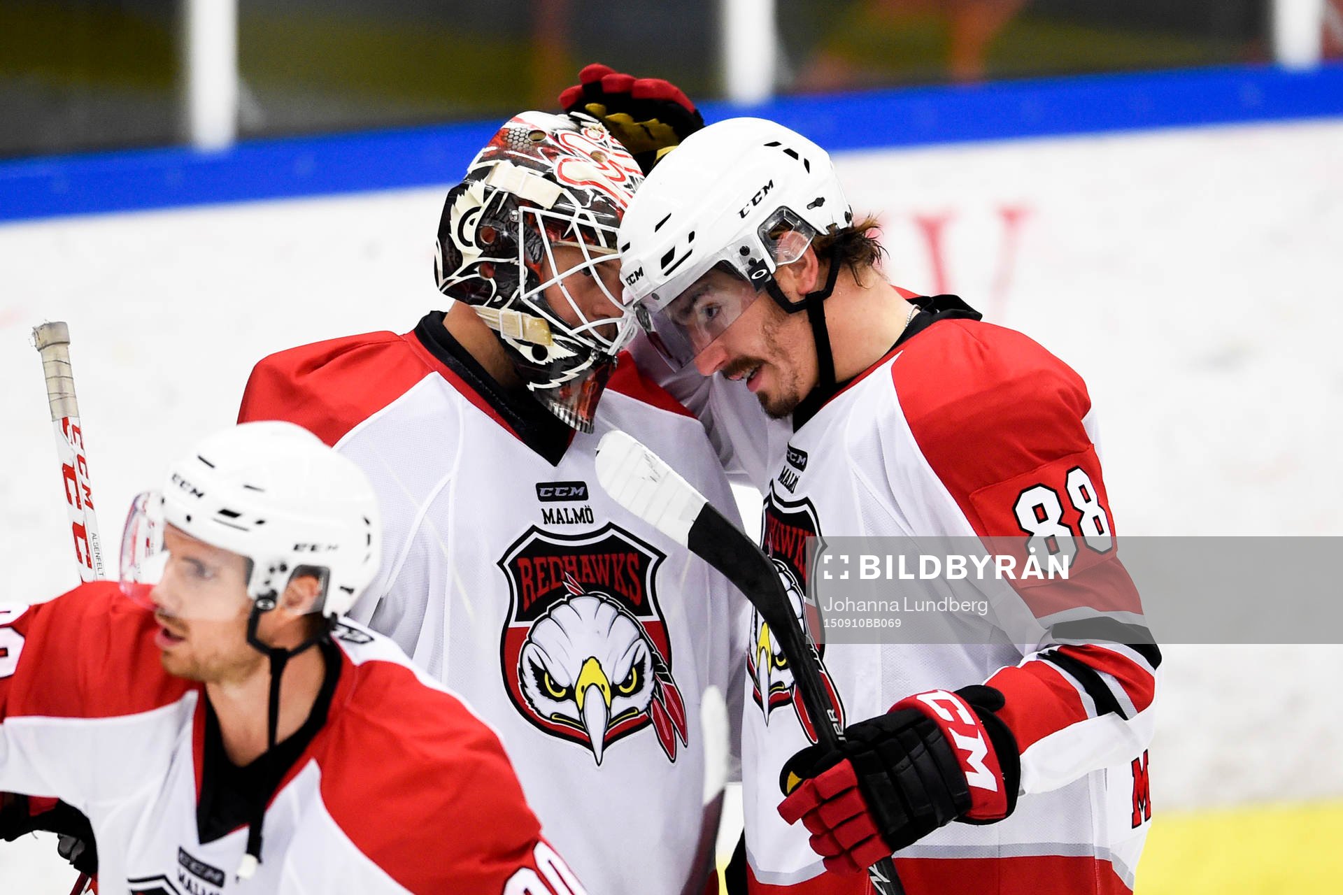 Malmö Redhawks målvakt Oscar Alsenfelt och Peter Mueller