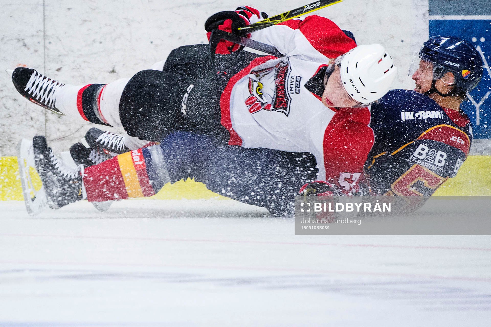 Malmö Redhawks Johan Ivarsson och Djurgårdens Robin