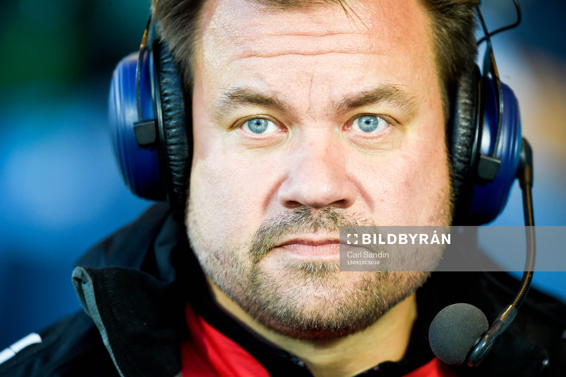 Rosengårds tränare Jack Majgaard Jensen  blir intervjuad