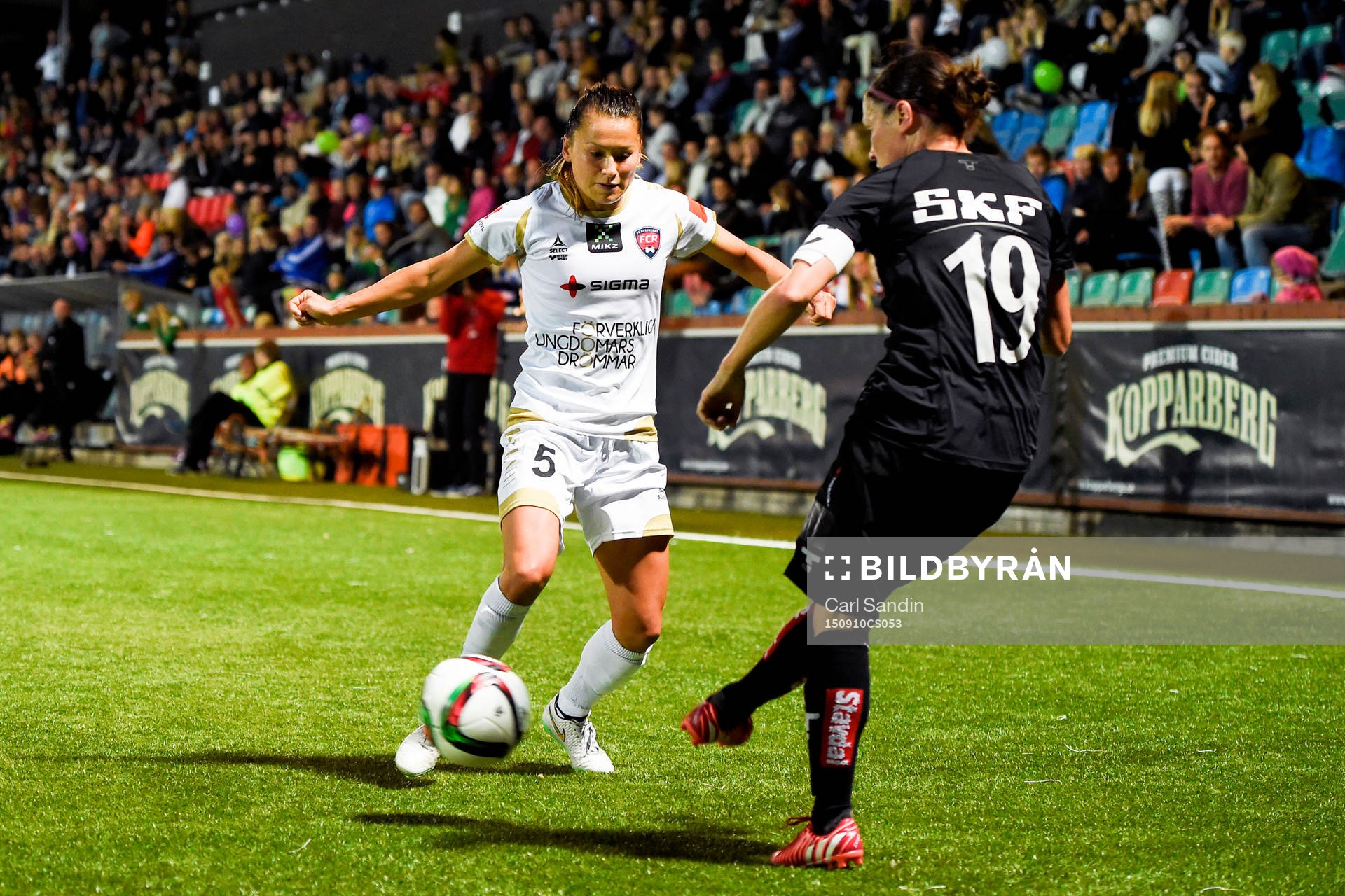 Rosengårds Alexandra Riley och Göteborgs Marlene Sjöberg